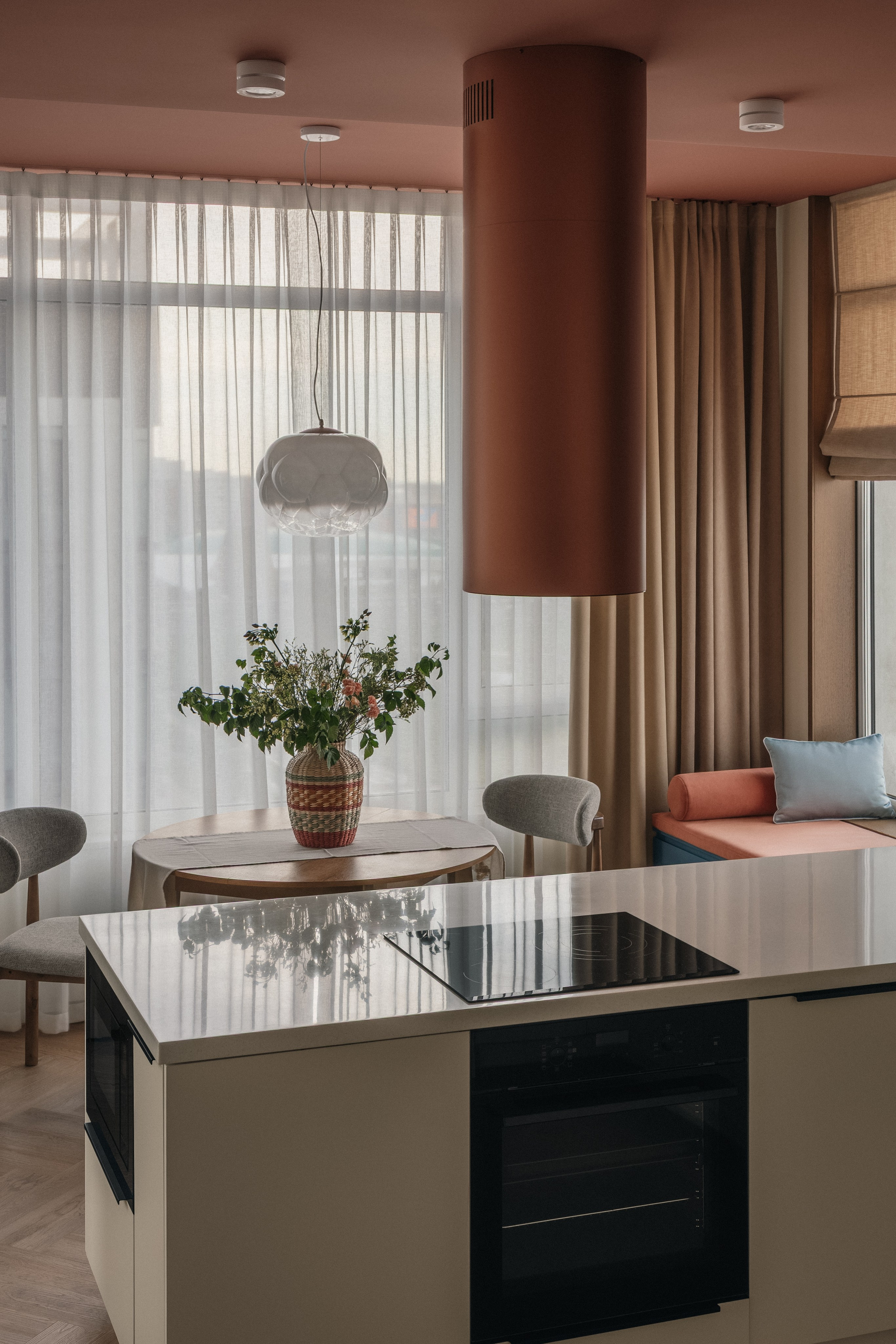 32 may — Botanical Garden. Roman Yakunin — interior photographer in Almaty, Kazakhstan