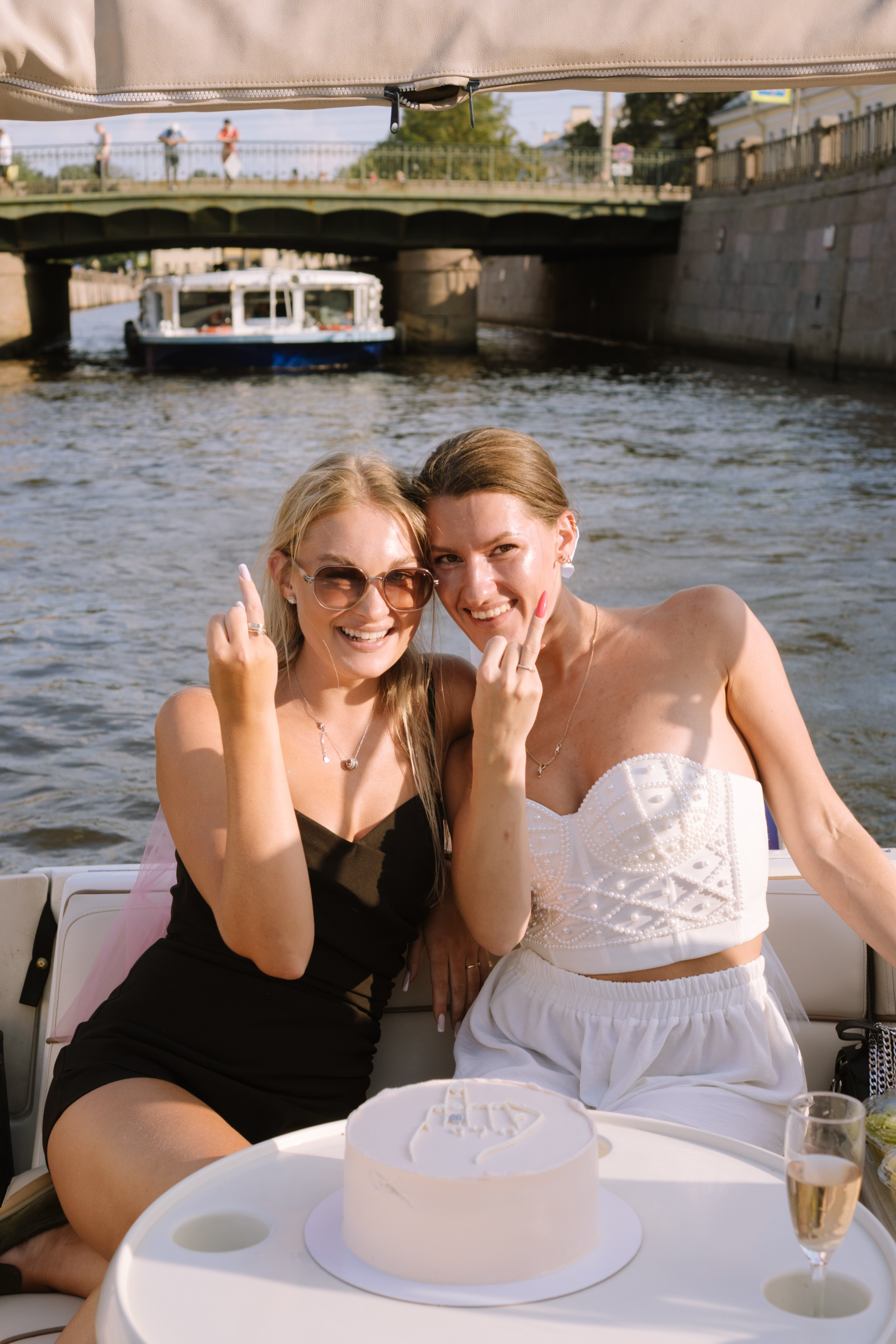 ДЕВИЧНИК НА КАТЕРЕ. Профессиональный фотограф, Санкт-Петербург — Виктория Богомолова