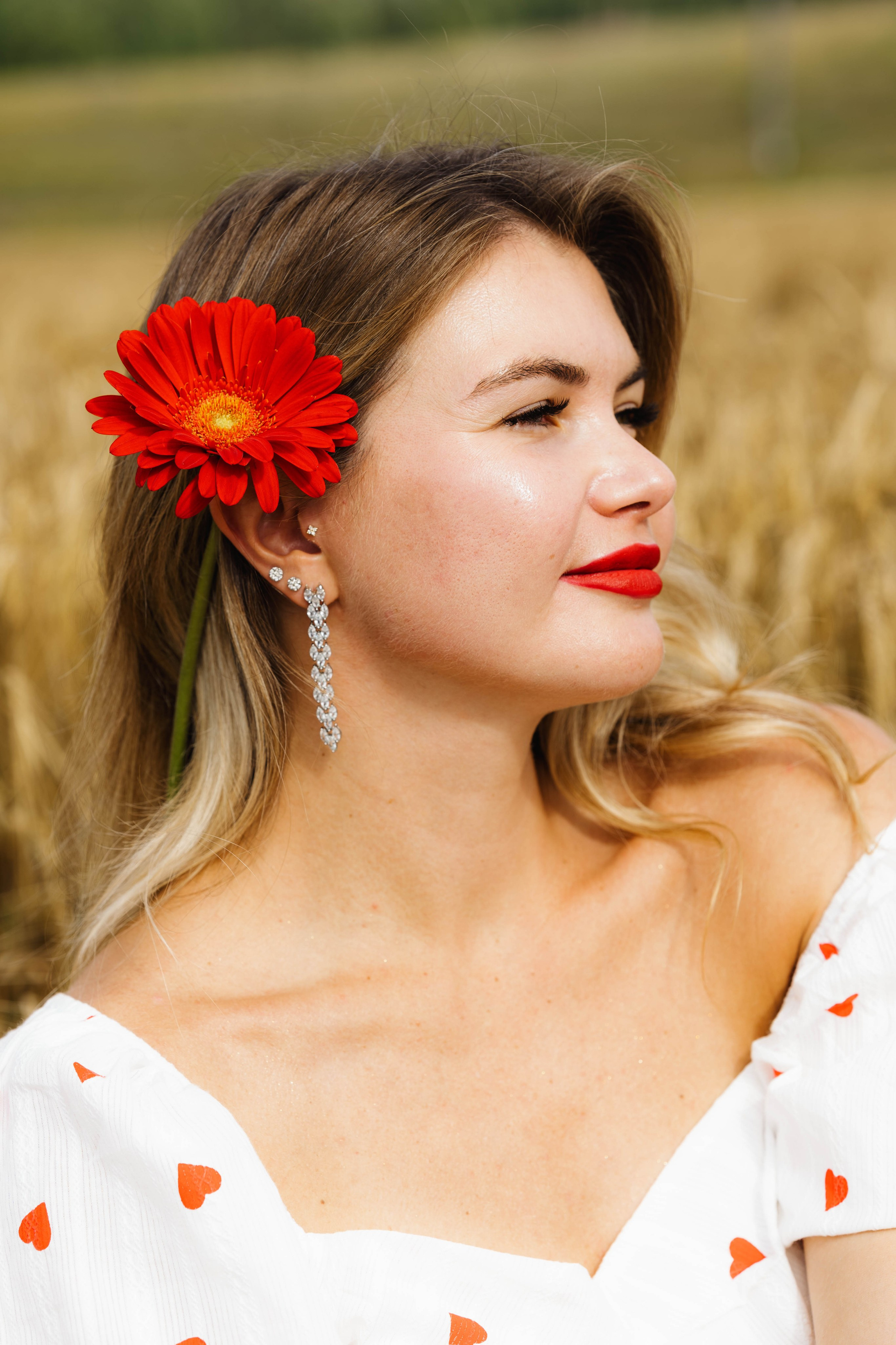 Елена, Сергиев Посад, пшеничное поле. Наталья Дукалова фотограф Щелково Королев Пушкино Москва Балашиха