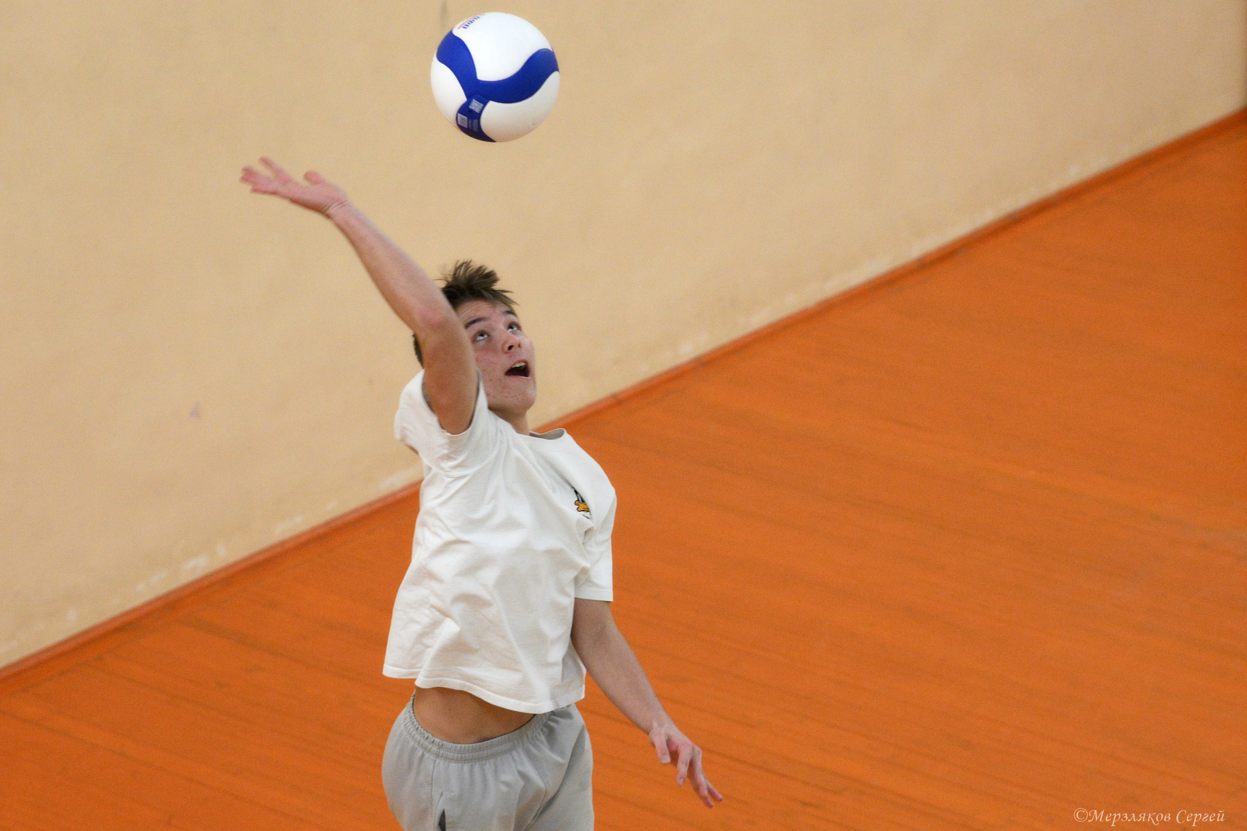 Новогодний турнир по волейболу. Ижевск. 15.12.2023. Спортивный репортажный фотограф в Ижевске Сергей Мерзляков