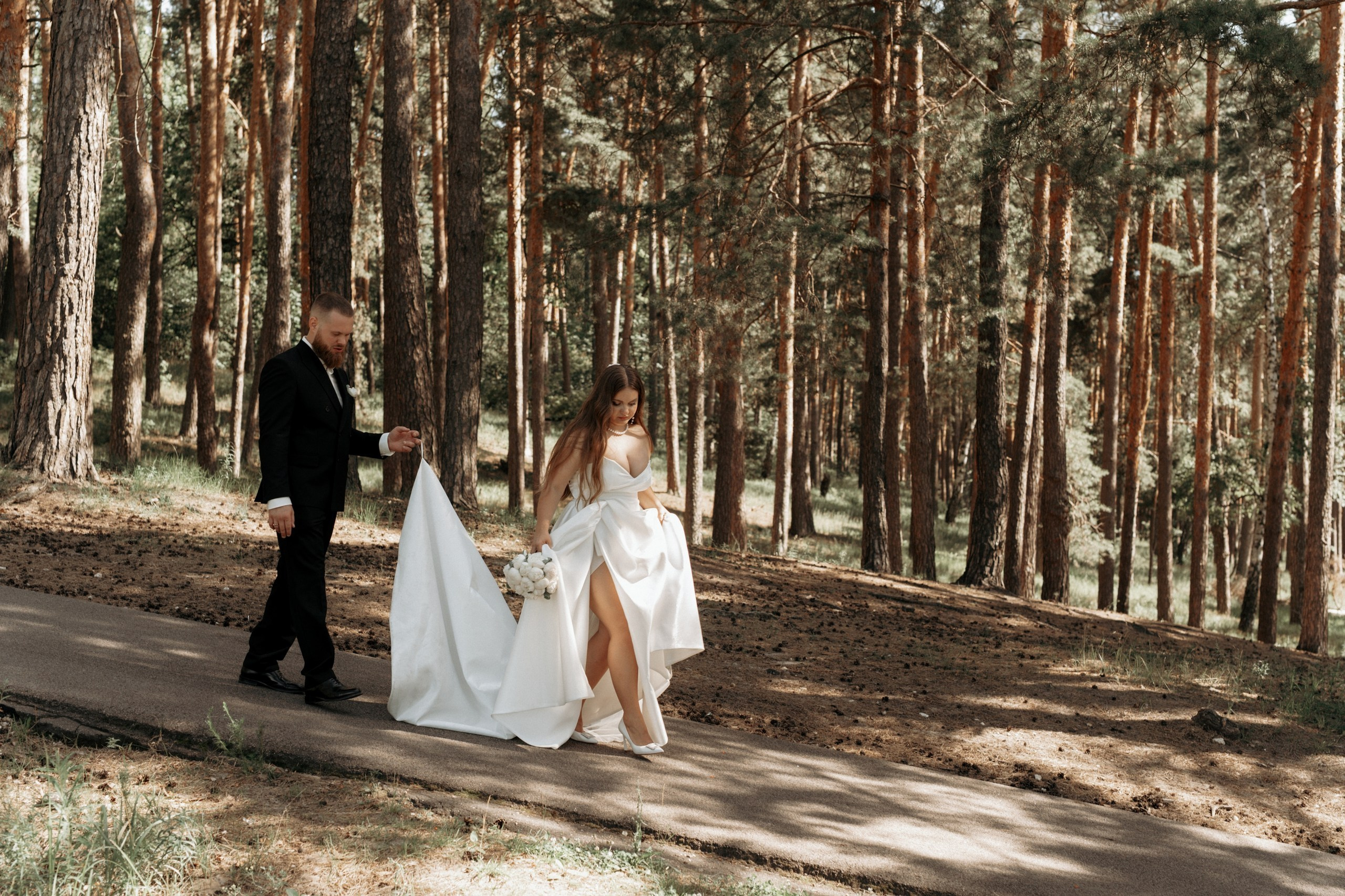 Свадьба Анастасии и Евгения, Картинная галерея, прогулка в лесу. Ресторан «Хлеб и Винотека». Свадебный фотограф в Тамбове Павел Четвертков