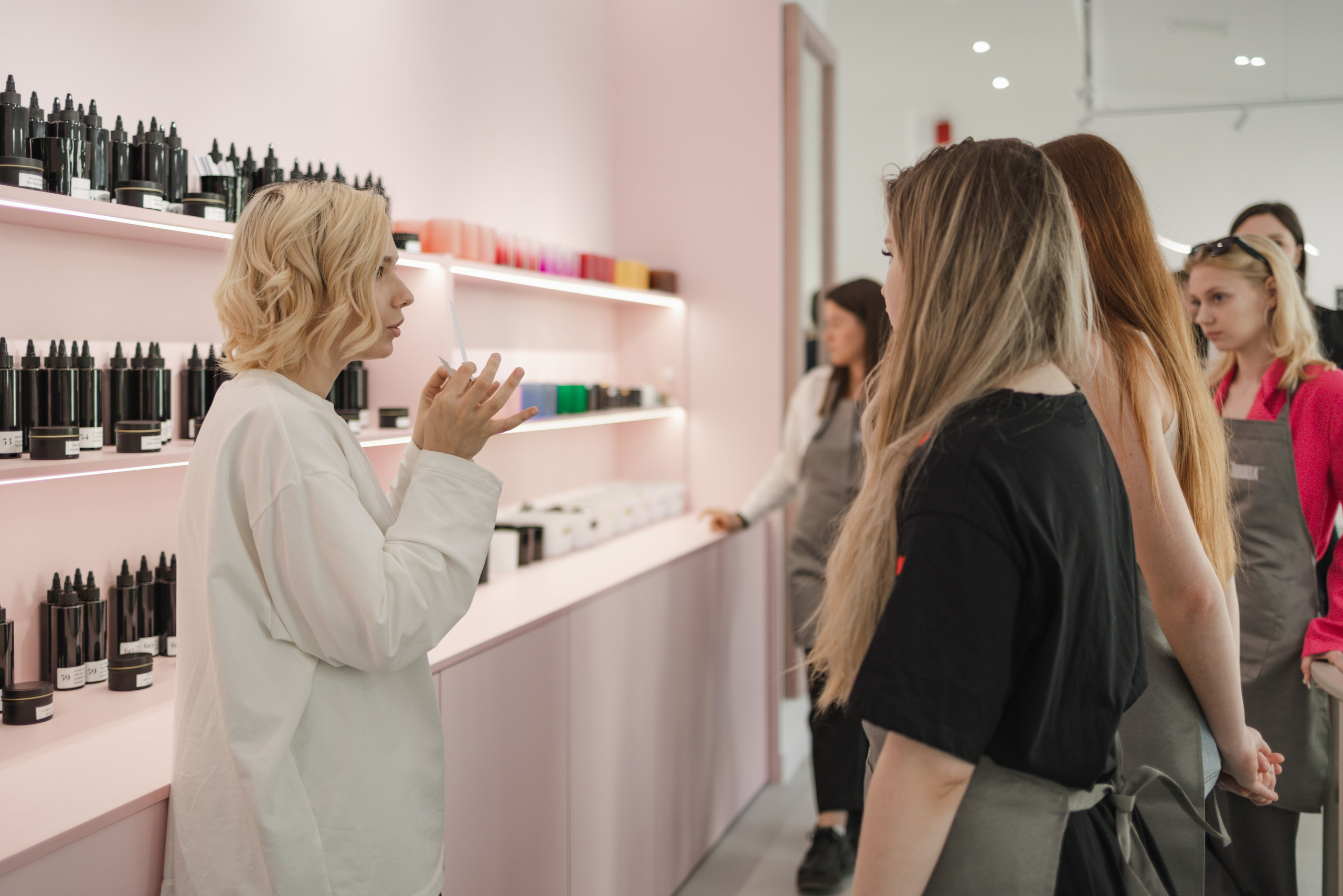 Rewax открытие Кирочная. Репортажный и портретный фотограф в Санктпетербурге. Видиосъемка мероприятий в Санкт-Петербурге