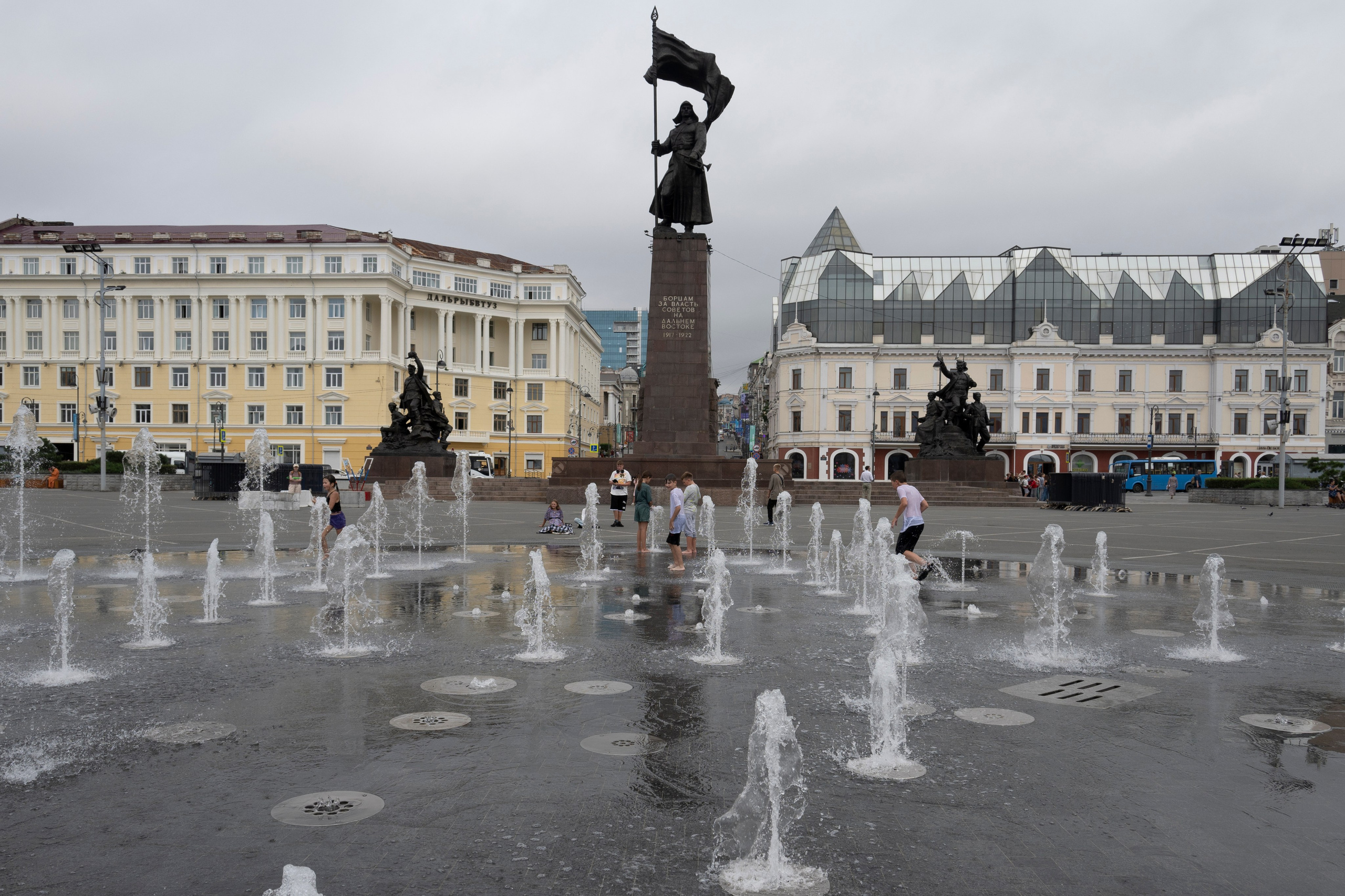 Владивосток. Сентябрь 2023. Фотограф Роман Адлер