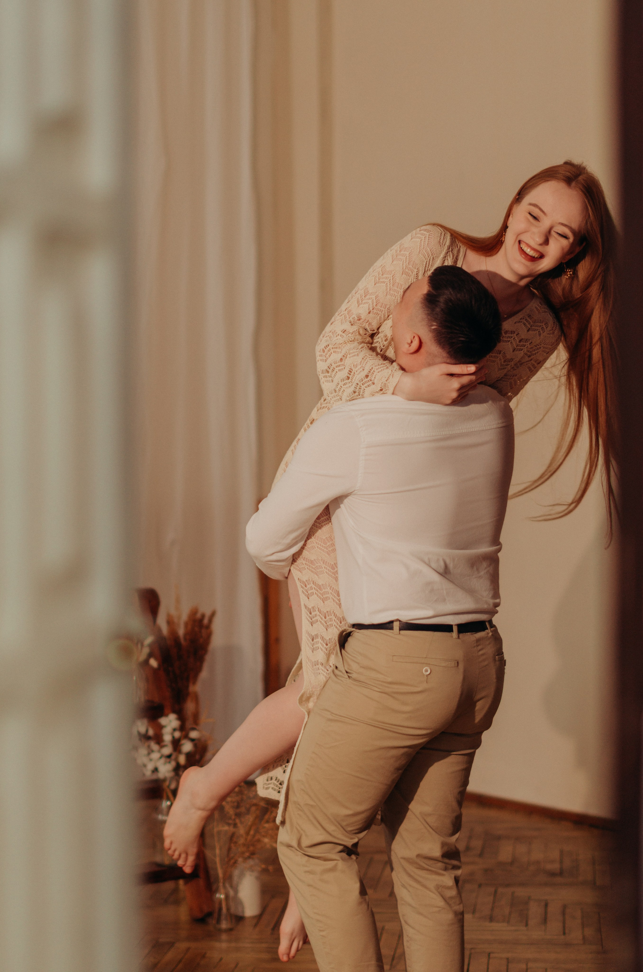 Love Story в фотостудии в стиле бохо. Денисова Аля — фотограф для парных съемок и индивидуальных историй в Барнауле