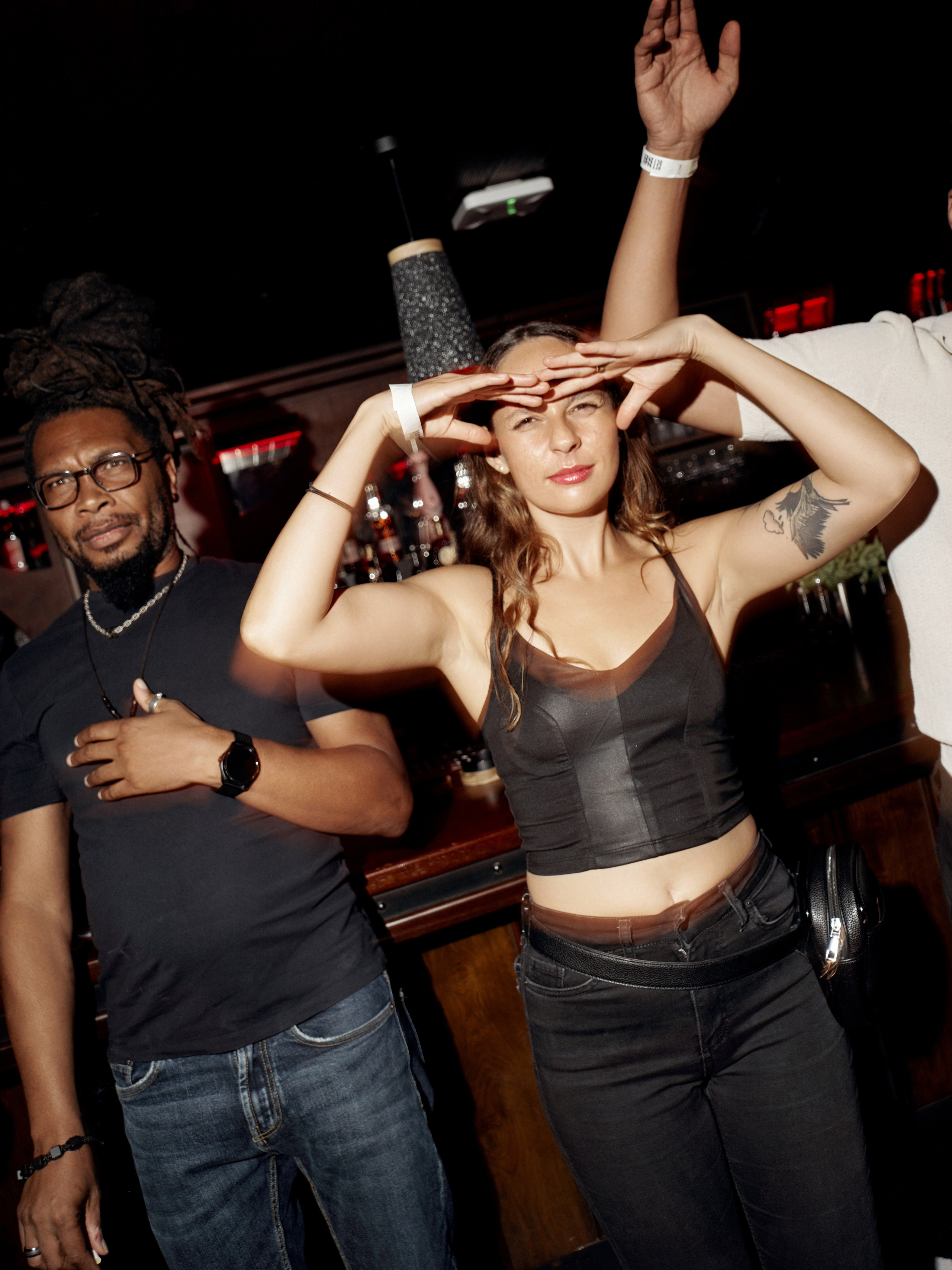 CLUB. NOIZOMAX Художественный фотограф в Дубай