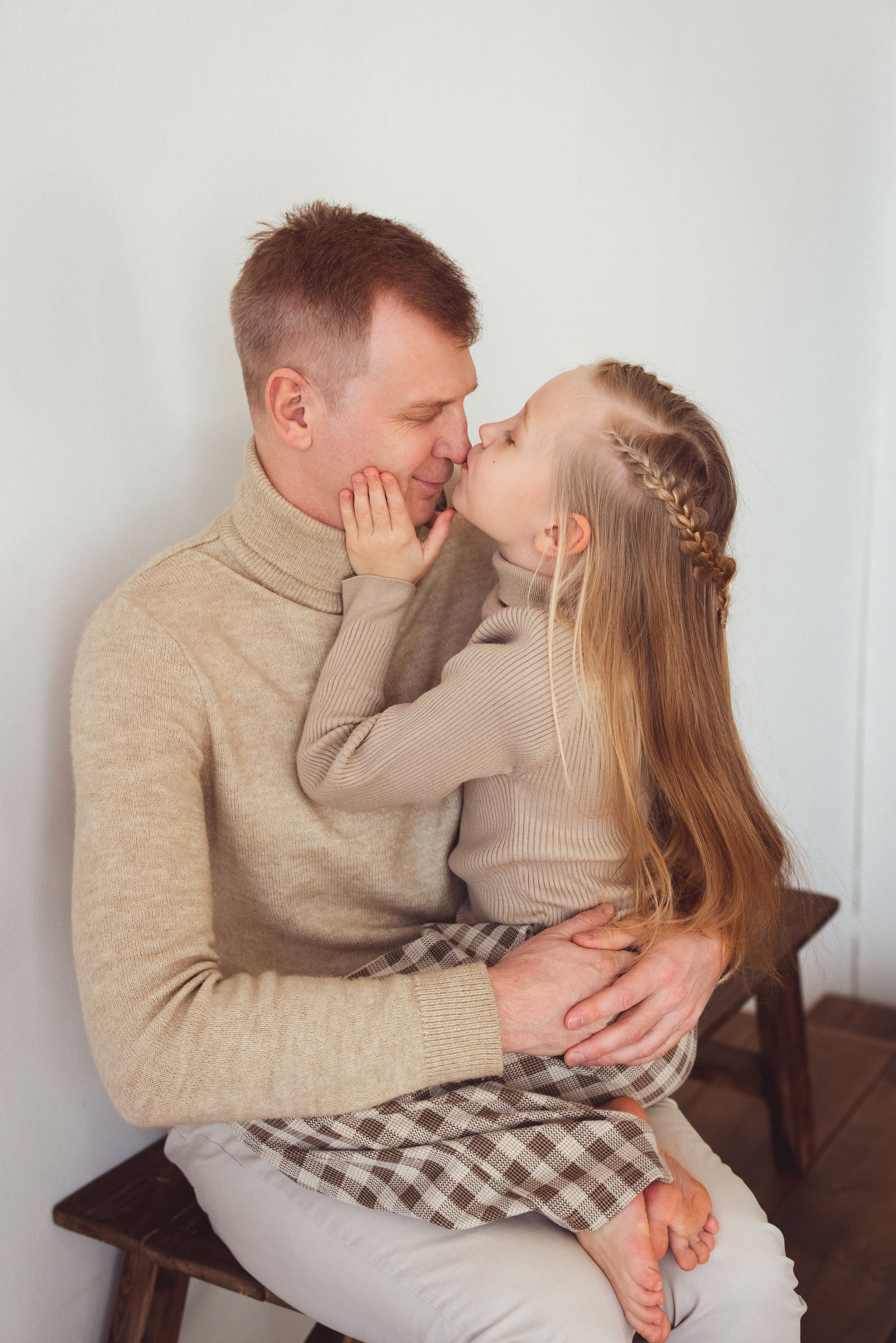 Семейная фотосессия в фотостудии «Mestone». Семейный и детский фотограф в Краснодаре Анна Трашкова