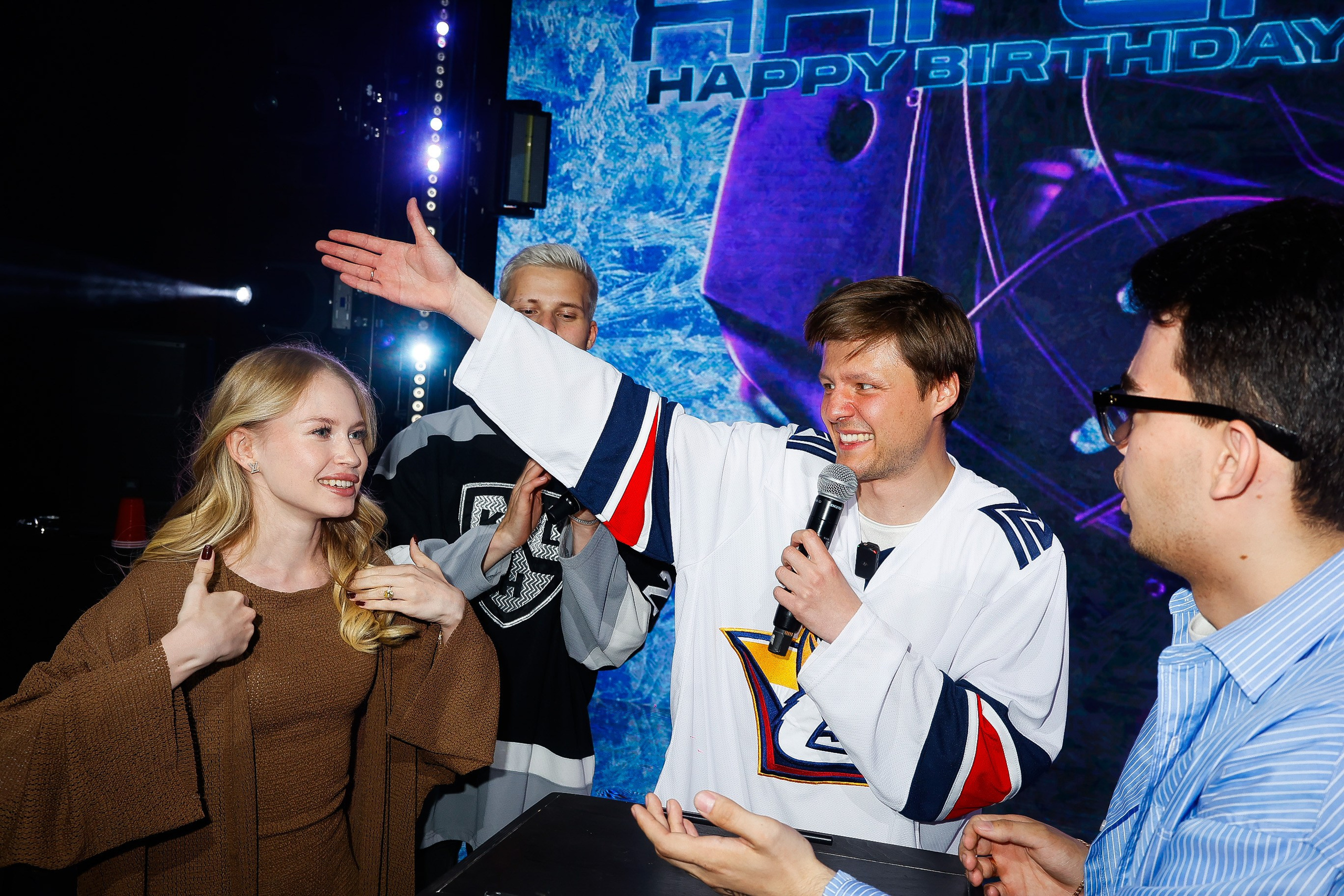 ЯНГЕР. Nikolskayasecular