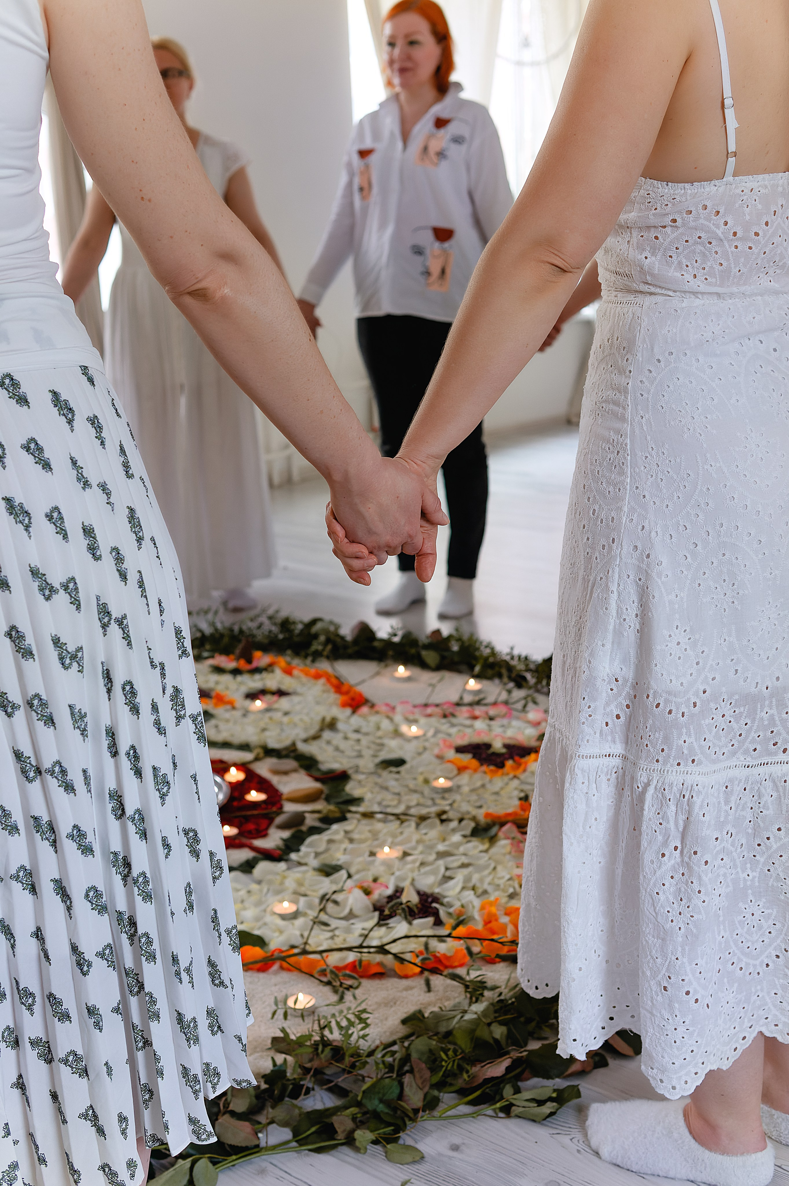 Фотограф женских кругов, ретритов, встреч и практик