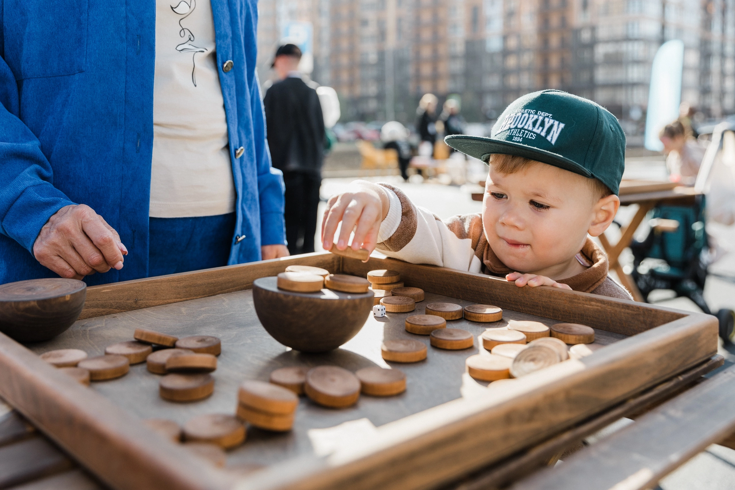 Крафтовые игры (настольные деревянные игры) в аренда на мероприятие. Инсталаб Краснодар фото и видео интерактивы на ваше мероприятие