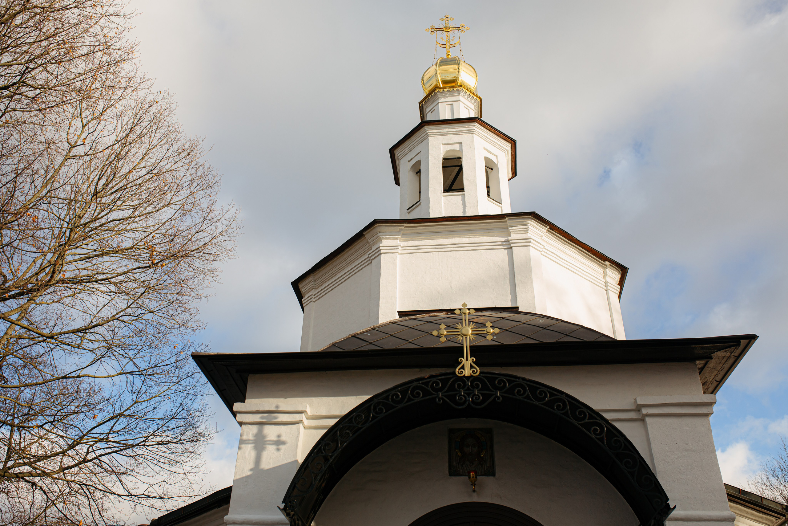 Храм Спаса Нерукотворного Образа м. Новогиреево. Свадебный и семейный фотограф
