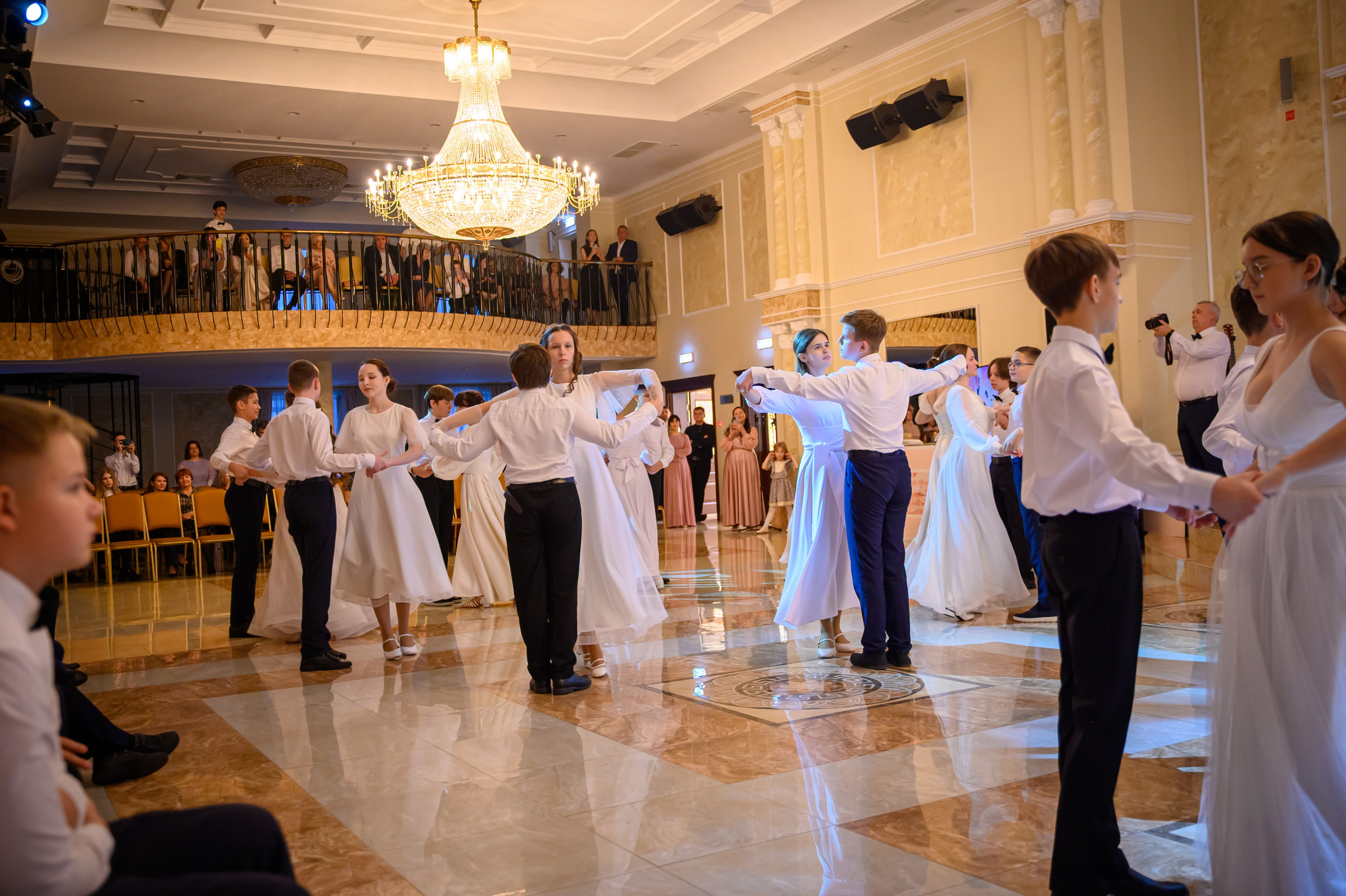 Бал ФМШ 7 класс. Фотограф новорожденных, семейный детский в Тюмени Татьяна Морозова