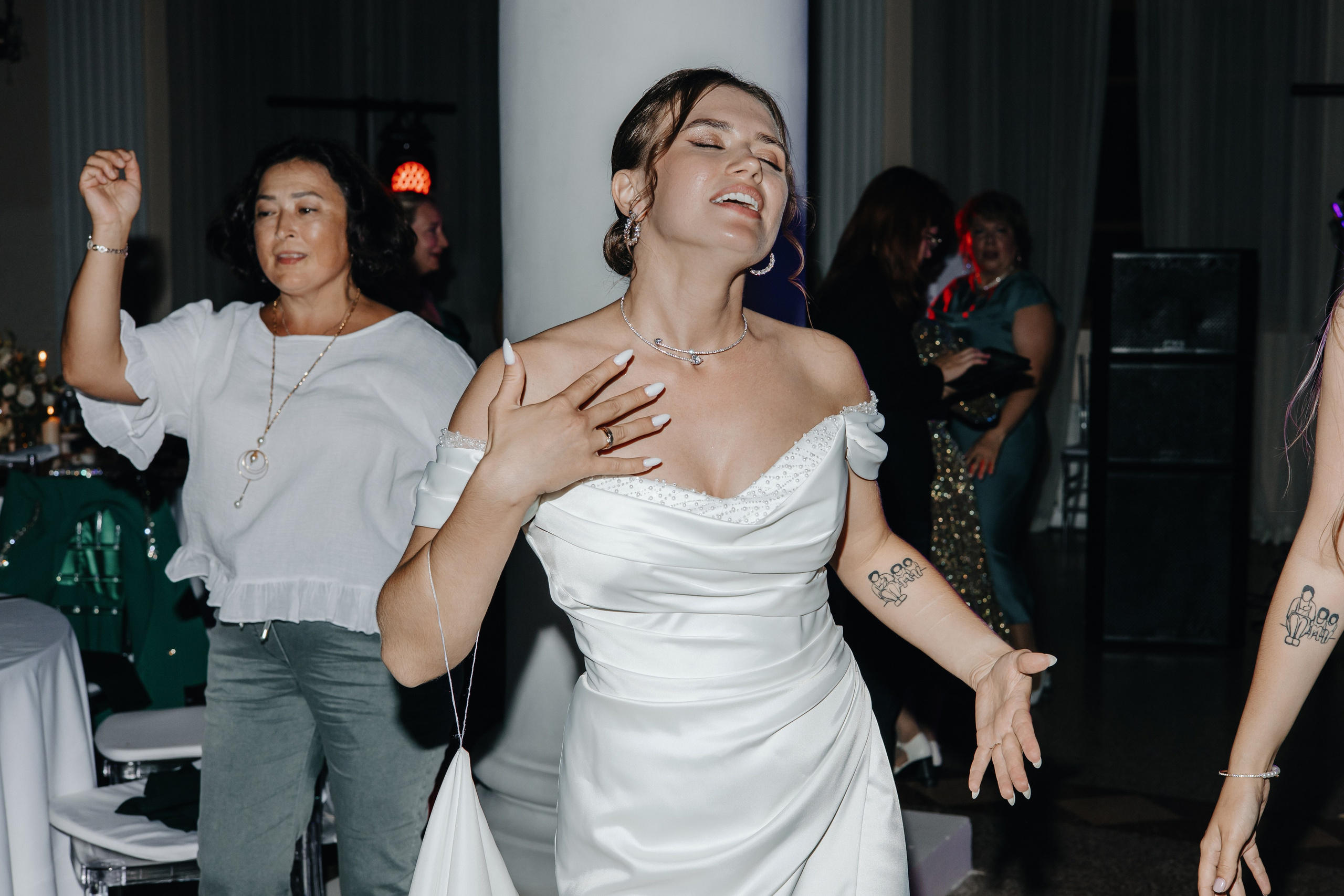 Саша и Саша. Свадебный фотограф и видеограф Когай Дмитрий и Юлия