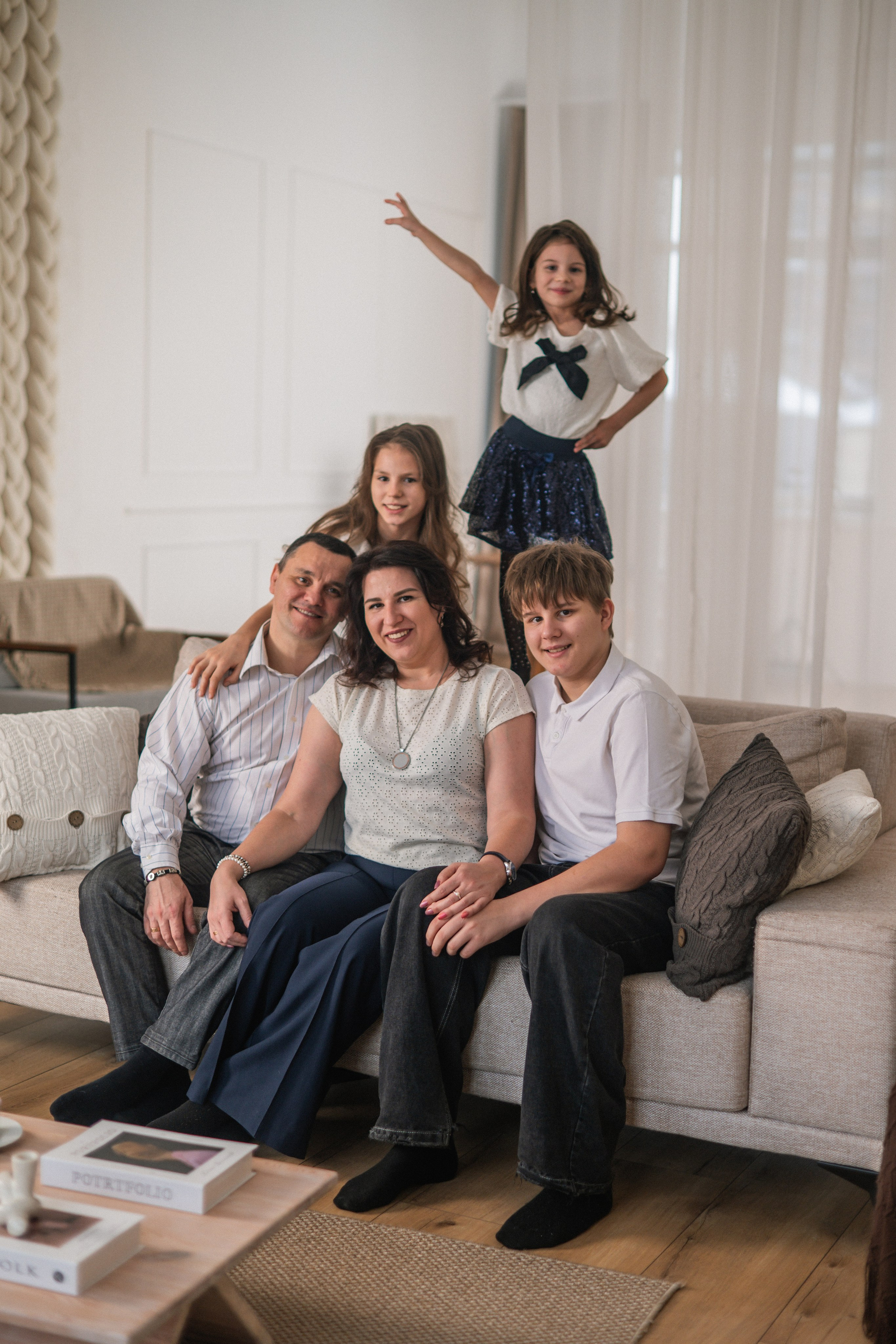 Семейная Фотосессия. Я Ольга Казанцева, фотографирую снимаю ваши киноистории и печатаю фото и цифровые портреты на холсте