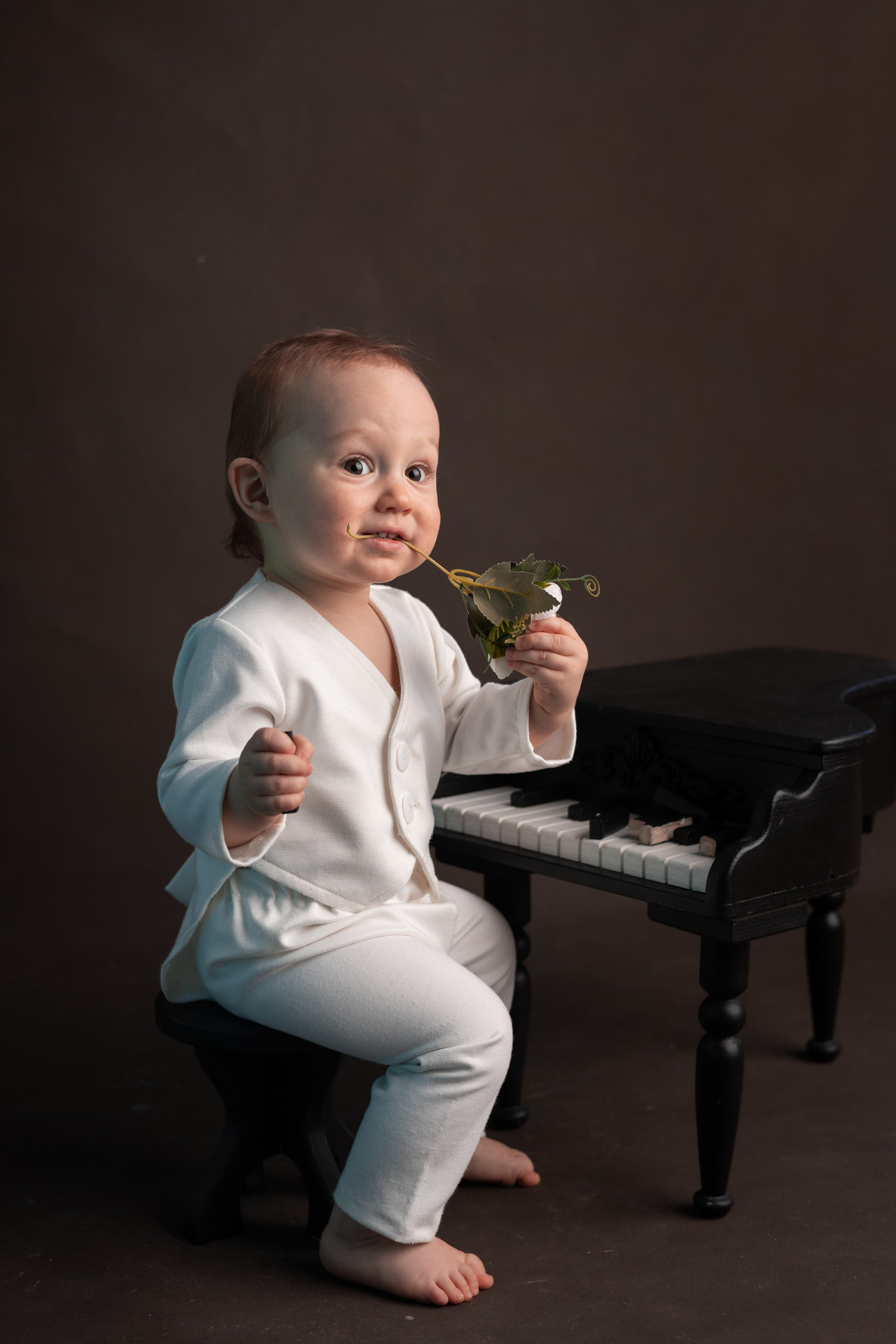 От 9 месяцев  - Фотограф новорожденных: магия детства в каждом снимке. Фотограф новорожденных: волшебные моменты первых дней жизни