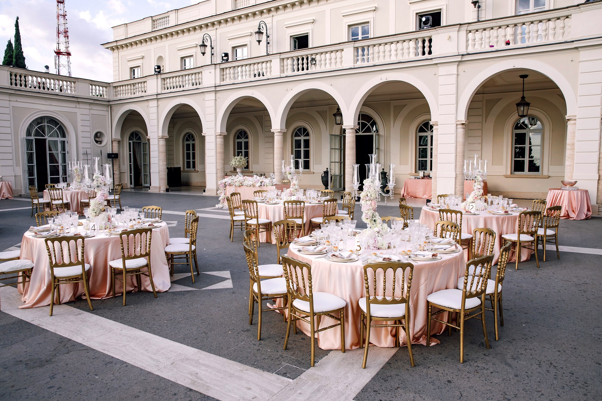 Decor and details. Любовь Чуляева — свадебный фотограф в Москве и Европе