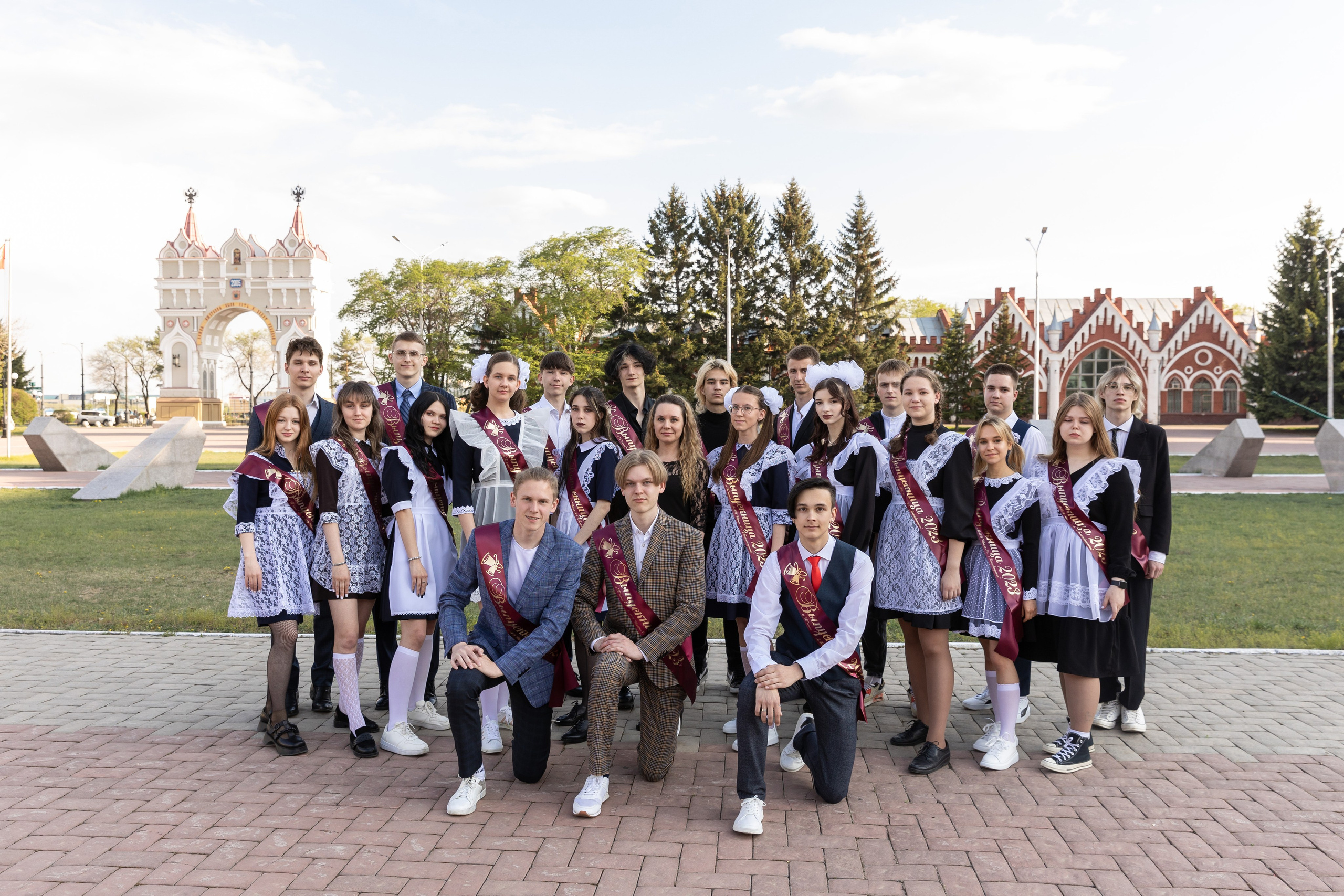 Выездная съёмка «Последний звонок». Семейный, детский, школьный фотограф в Благовещенске Яна Белоусова