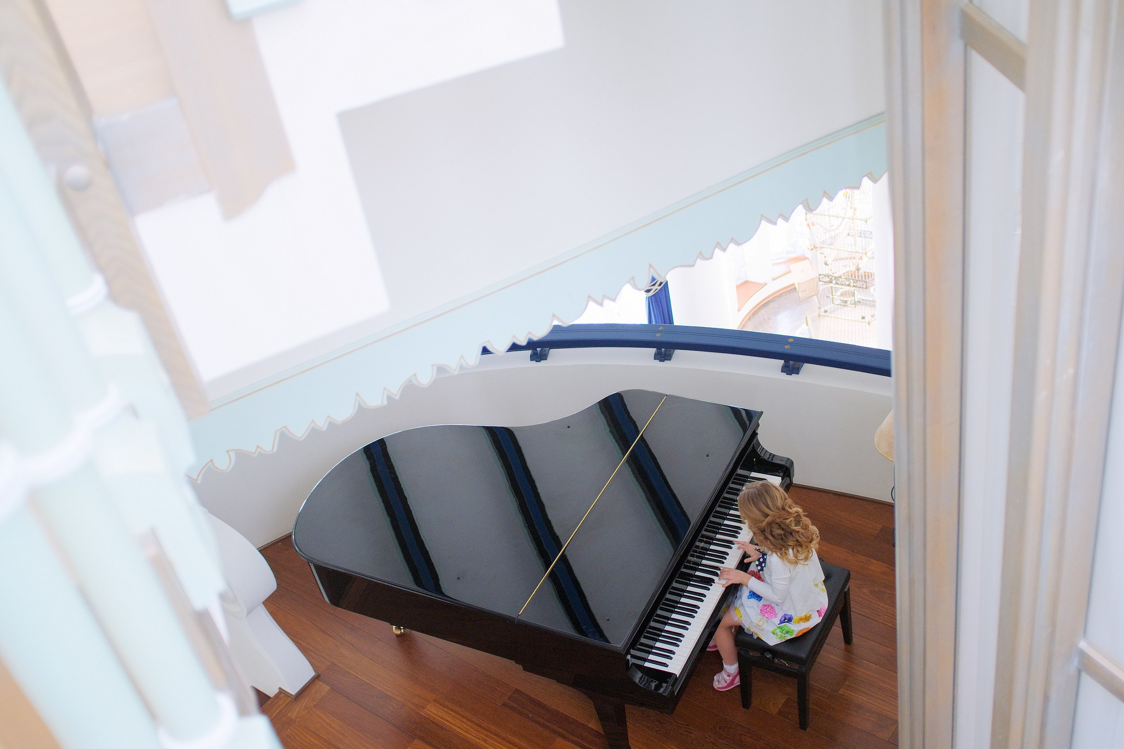 СЕМЕЙНАЯ и СВАДЬБА. Фотограф и оператор-постановщик в Санкт-Петербурге Беликов Валентин