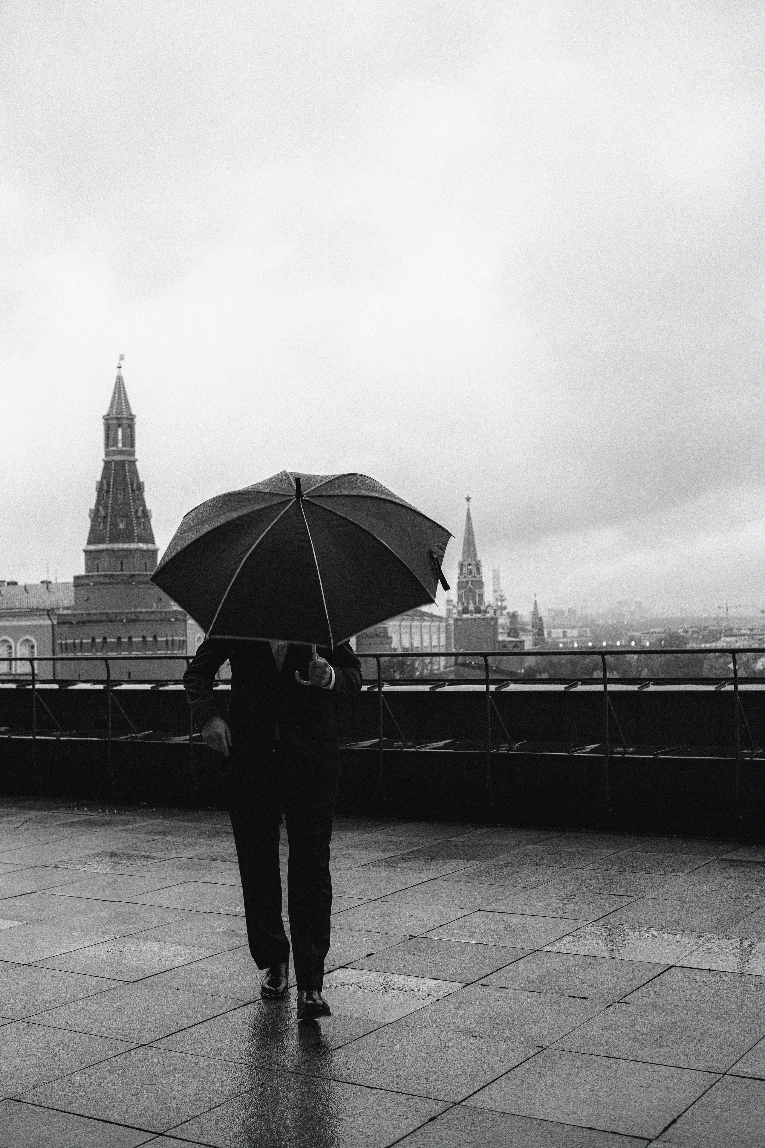 One rainy day in Moscow…. Сентиментальная свадебная фотография