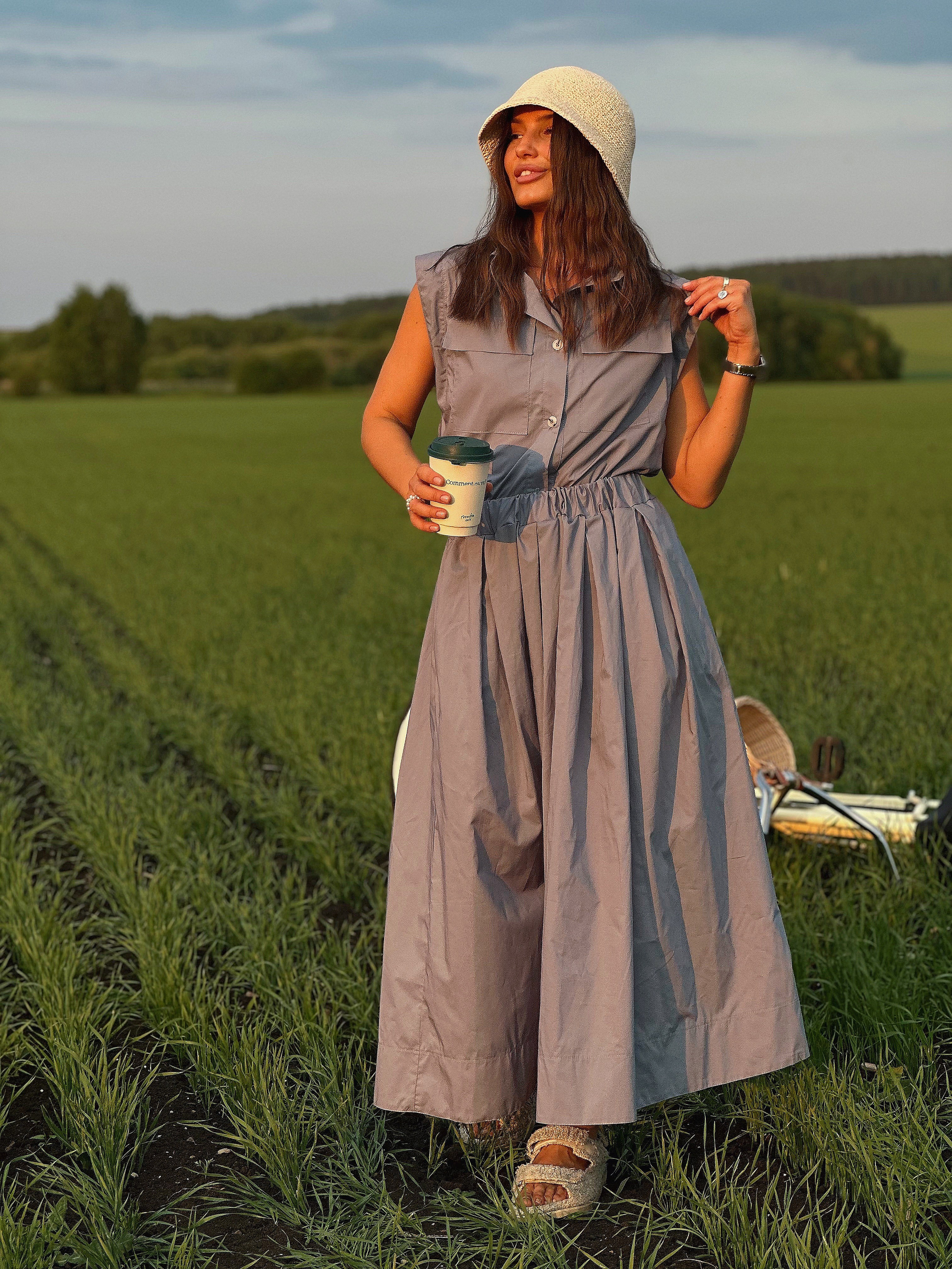 Летний lookbook для бренда одежды «LeCóache». Главная