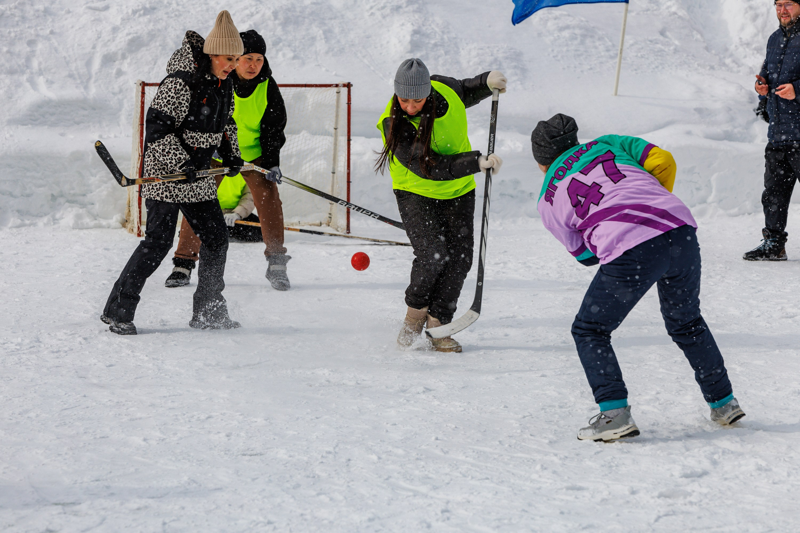 XIII чемпионат  по «ХОККЕЮ В ВАЛЕНКАХ». Свадебный, семейный и репортажный фотограф в Южно-Сахалинске Артур Петросян