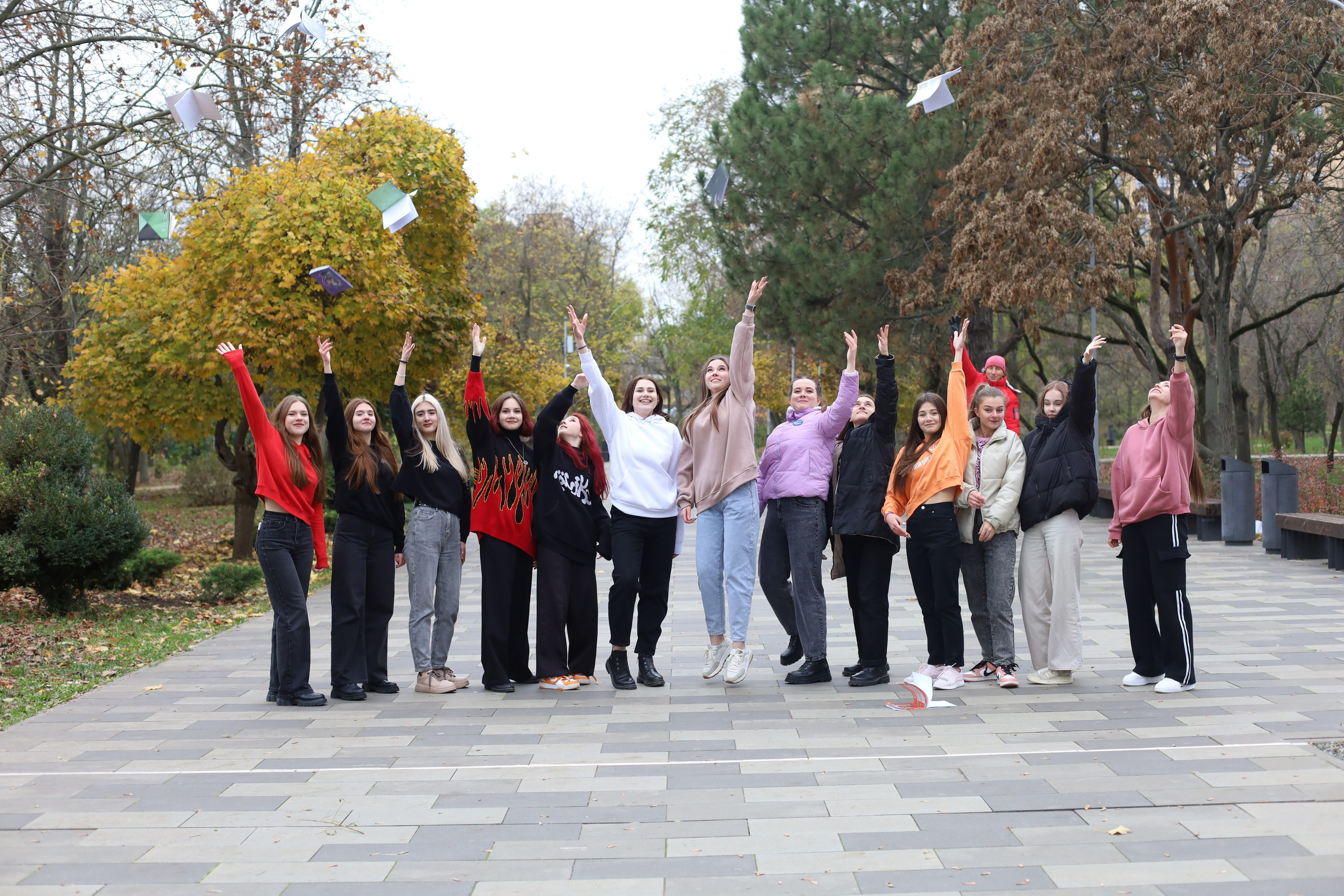 ФОТОСЕССИЯ ДЛЯ ВЫПУСКНИКОВ 35 ШКОЛЫ Г. ТАГАНРОГА. Выпускные альбомы в Таганроге и Ростовской Области