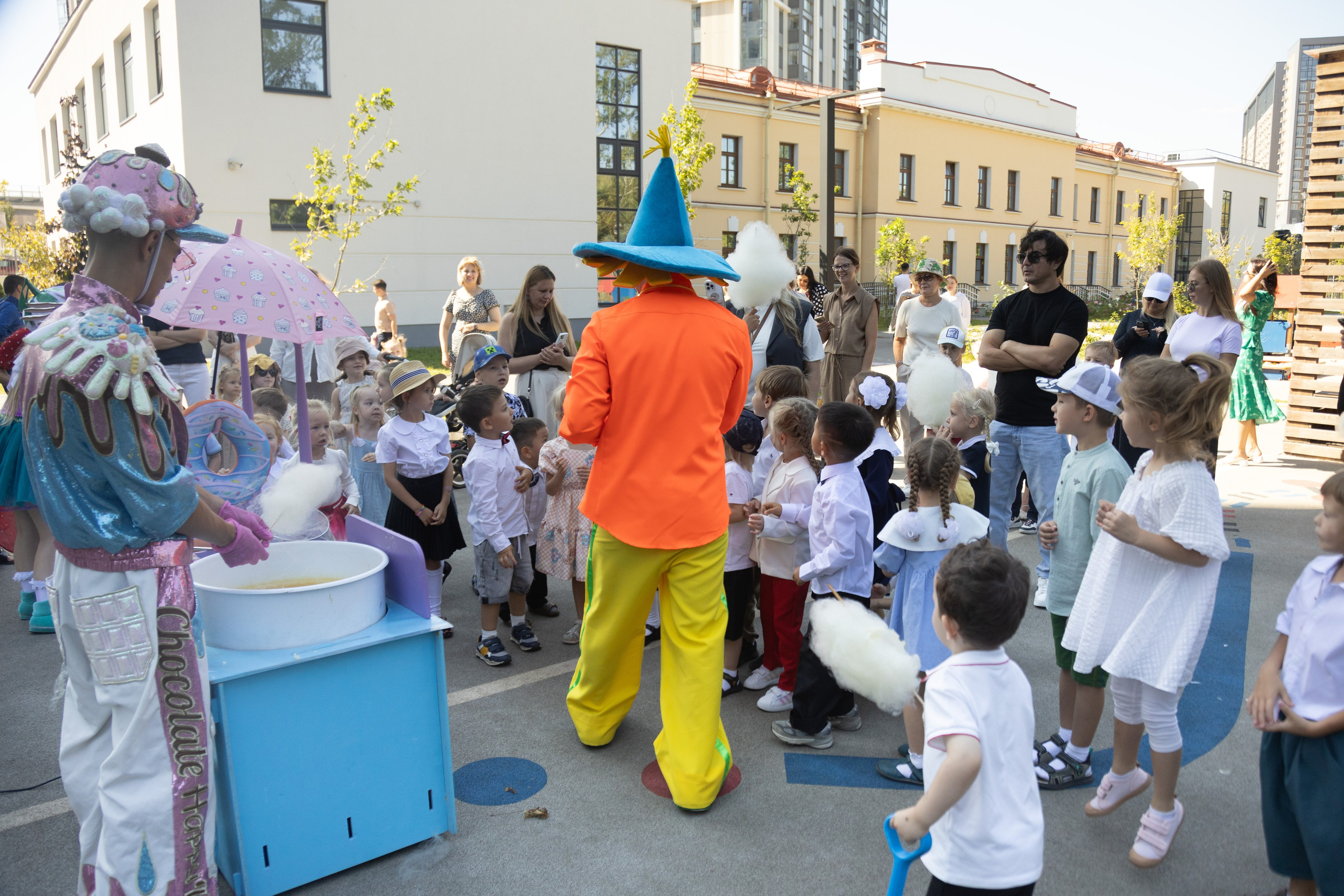 2 -го Сентября RYBAKOV PLYSCHOOL. Портретный Студийный и уличный фотограф Москва. Индивидуальные, Семейные, Беременность, Будуар, Каталог, контент съемки для блога и бизнеса