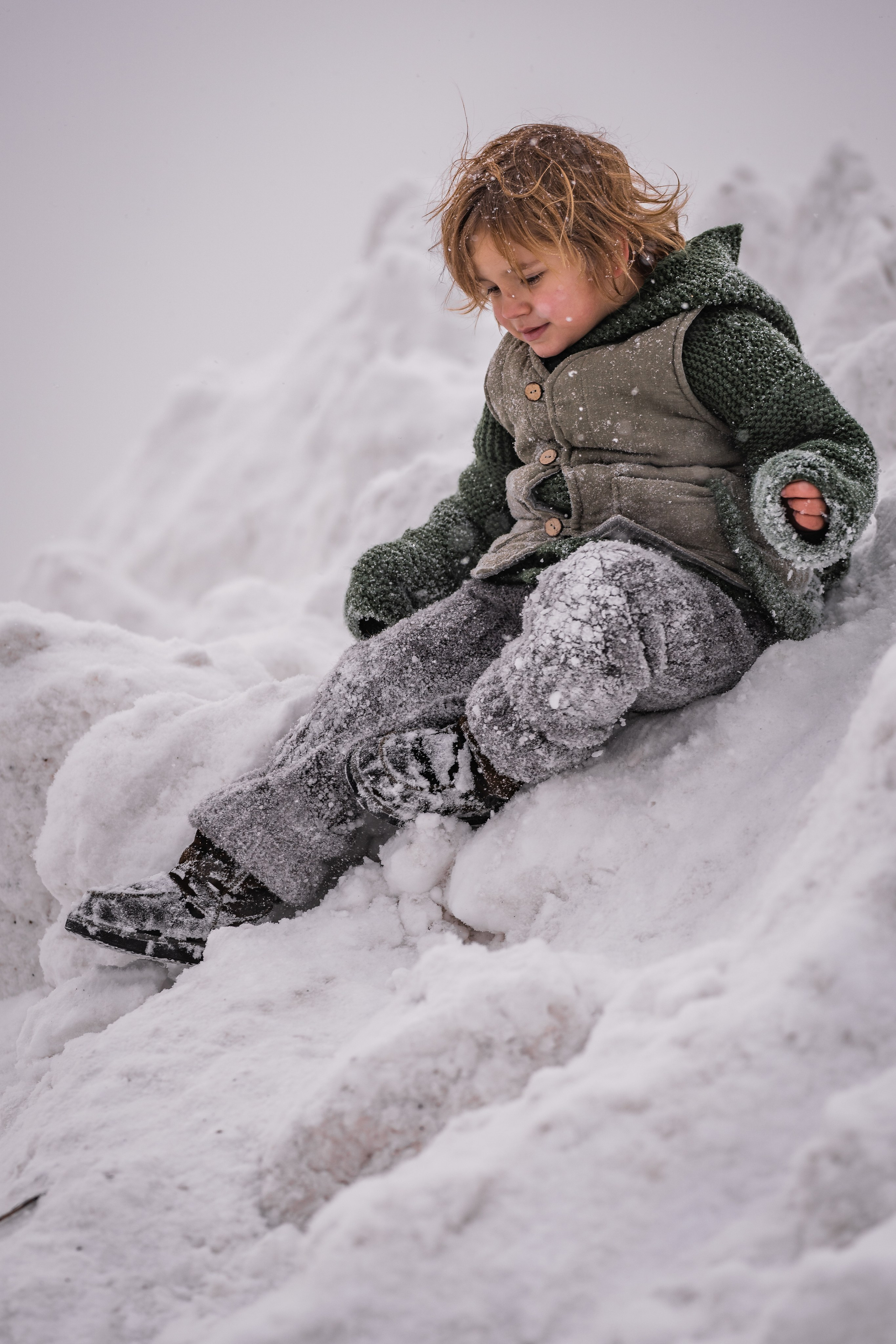 Снежная прогулка на санках. Семейный фотограф Ефремова Виктория