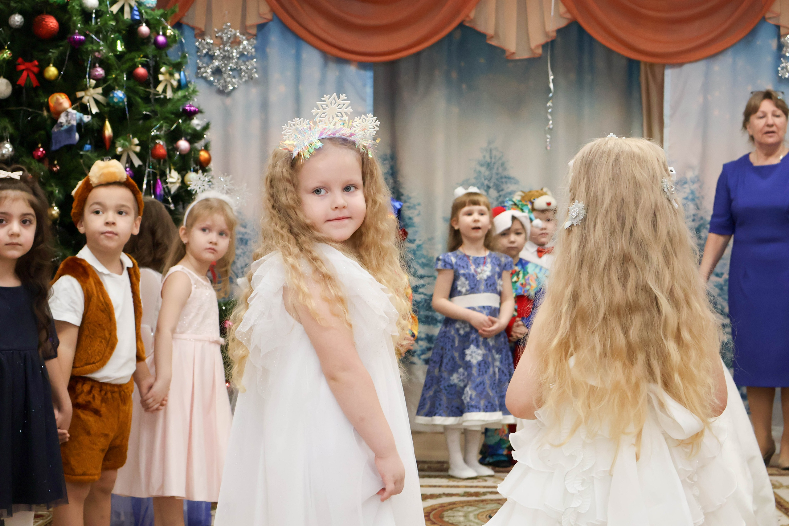 Новогодний утренник гр. «Радуга». Виктория Шишкова свадебный фотограф Москва и МО (Балашиха, Щелково)