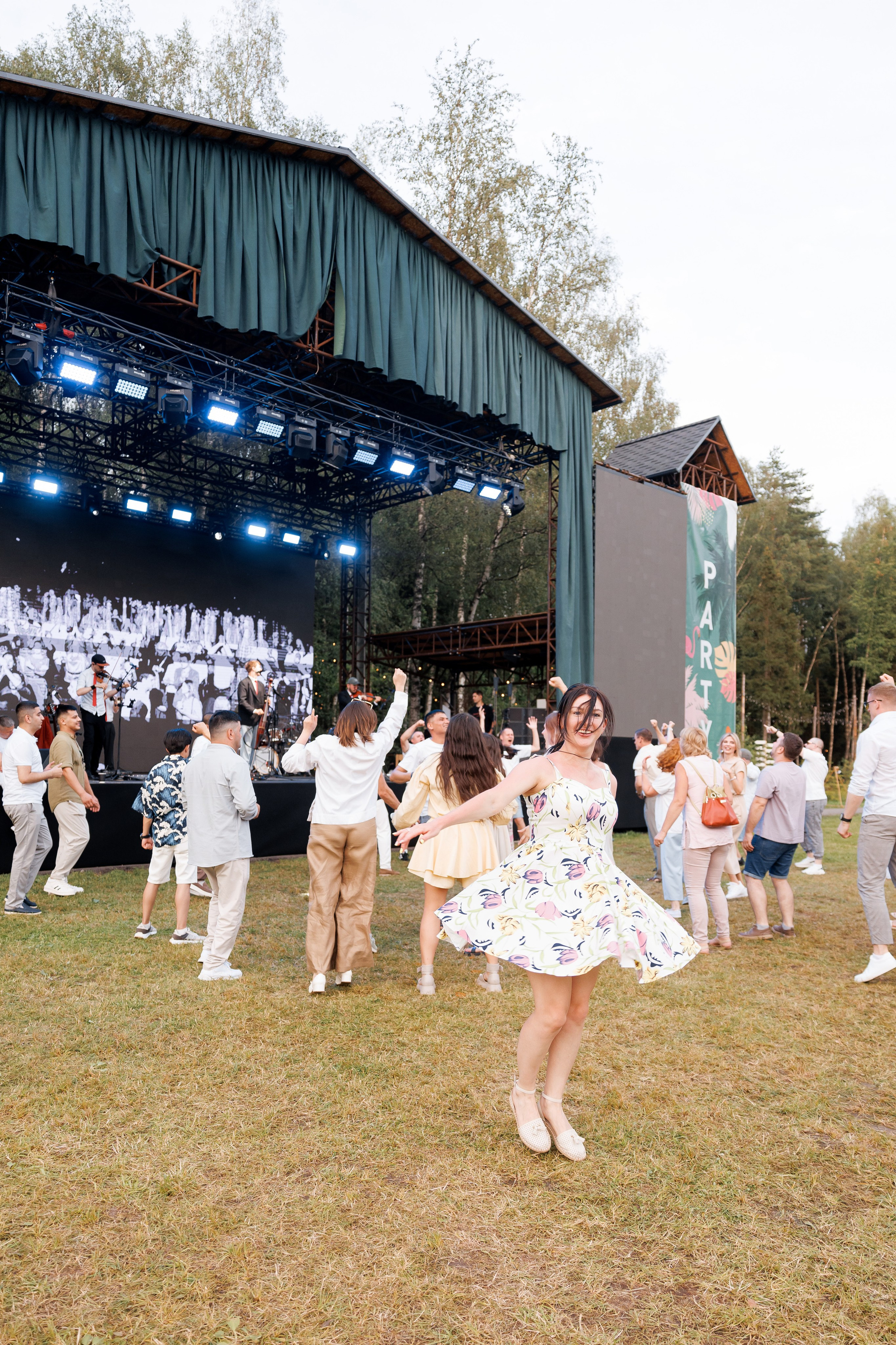 Food фестиваль и тимбилдинг. Свадебный репортажный фотограф в Москве