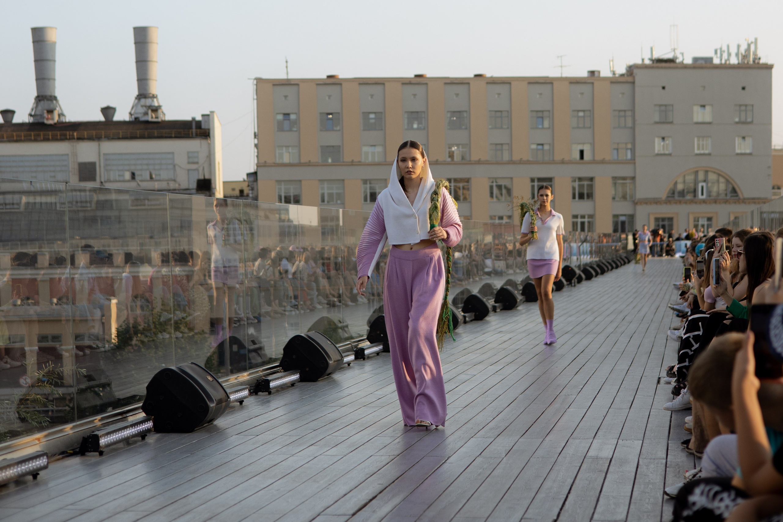 Модный показ. Парящий мост. Оформление свадеб, декор свадеб Вера Маркова, Москва