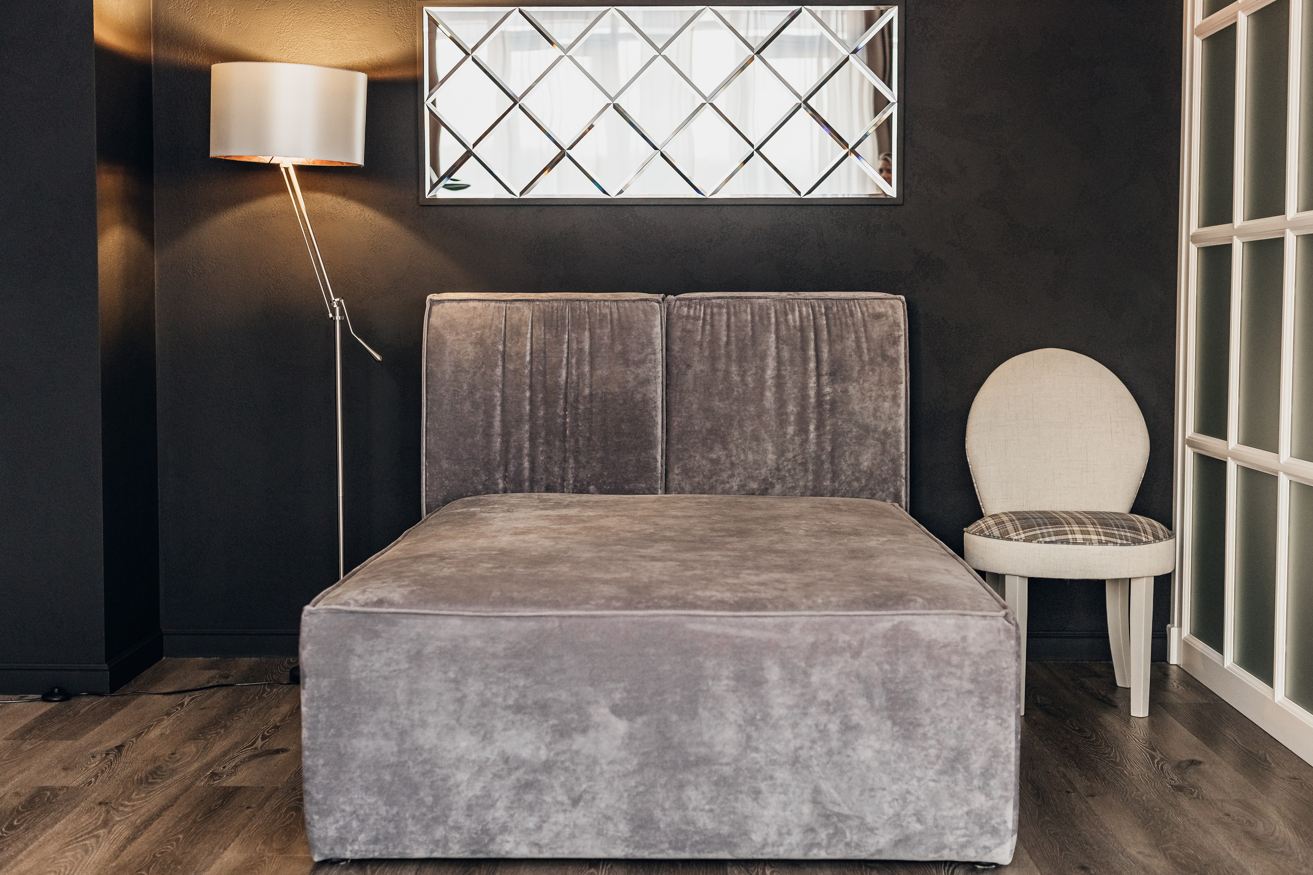 Светлая, просторная фотостудия в Тюмени. Профессиональный фотограф в Тюмени Наталья Кравченко