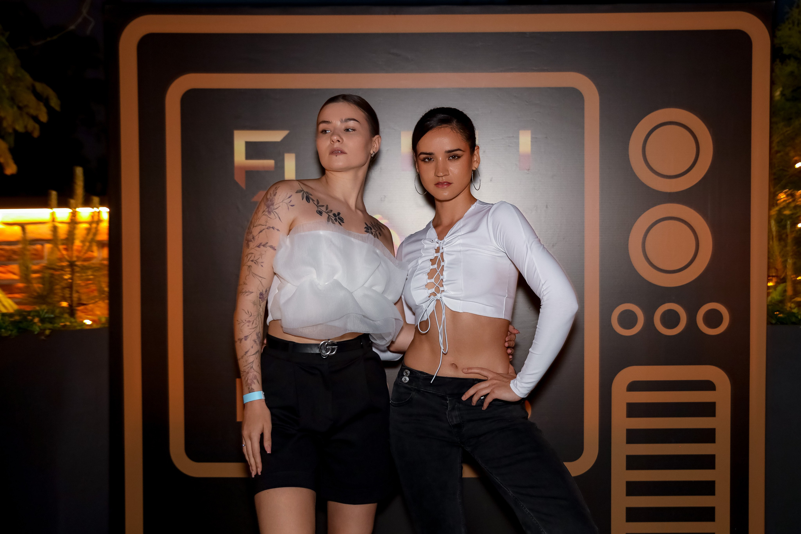 LA night & Fiji wave. 2000’s