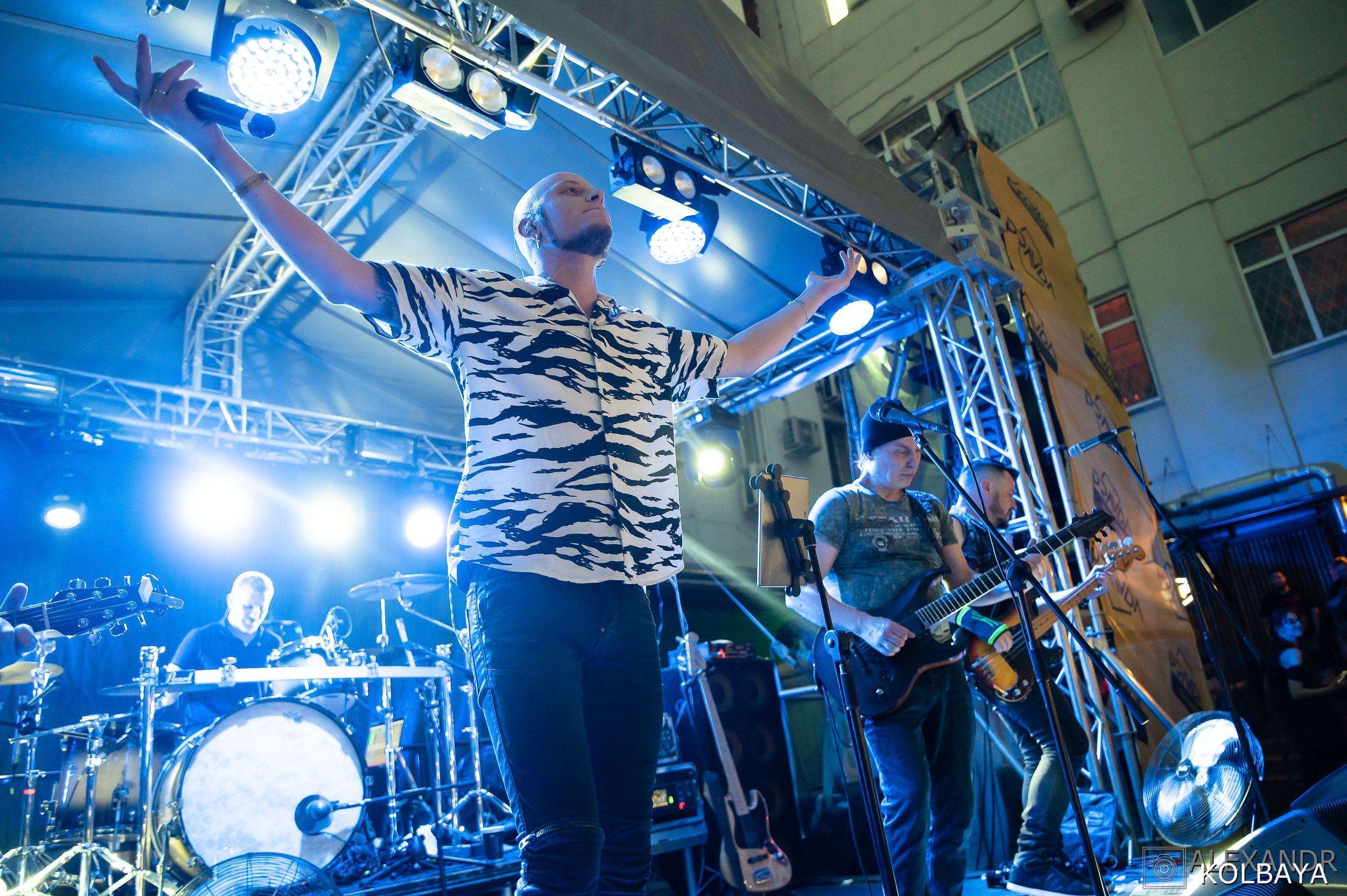 Фоторепортаж с мэшап концерта группы Черный Обелиск 4 июля 2024 года. Концертный и театральный репортажный фотограф в Москве Александр Колбая