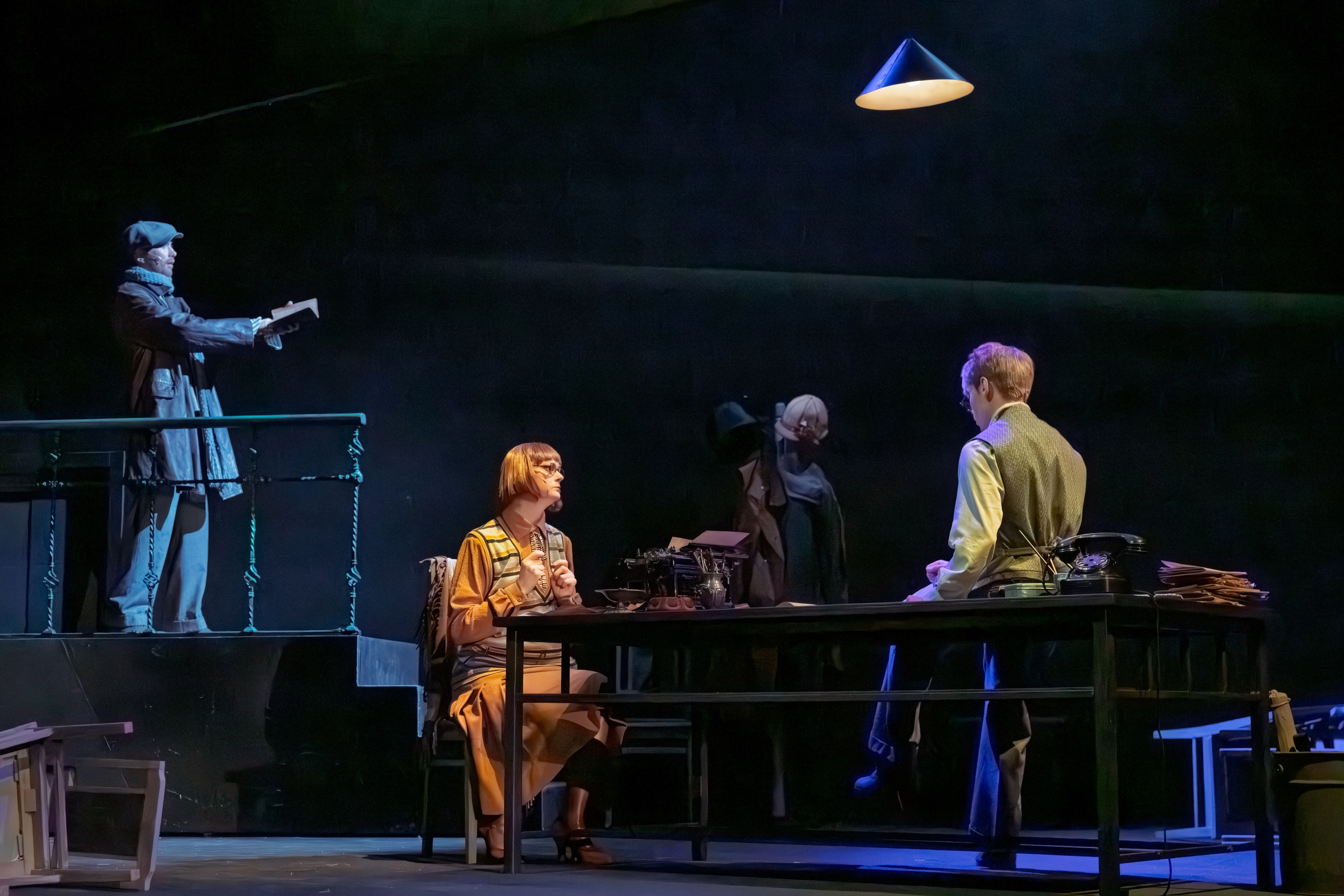 Театр Терезы Дуровой: Кто Есенин?. Сайт фотографа Сергея Абрамова