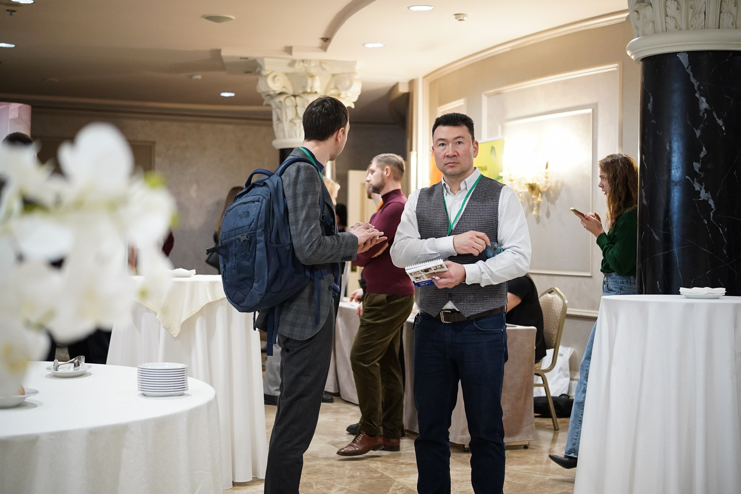 Малоэтажная страна конференция. Фотограф