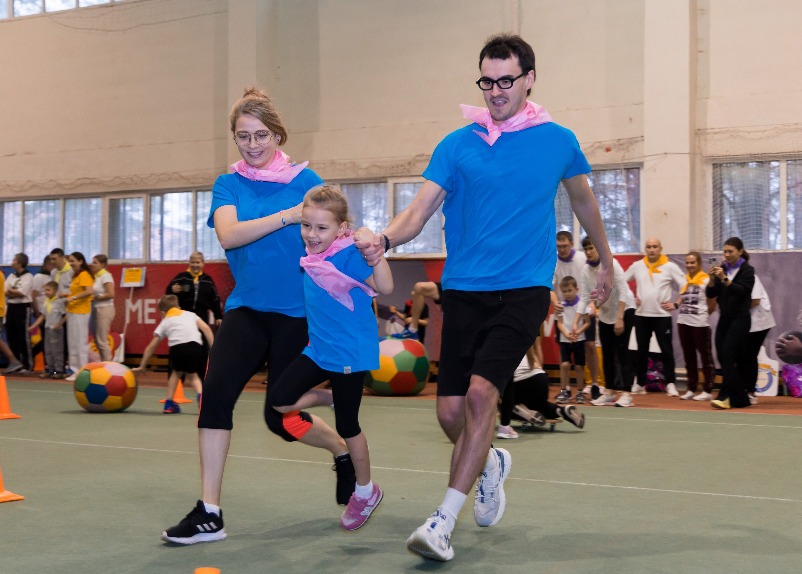 — «Семейные старты»