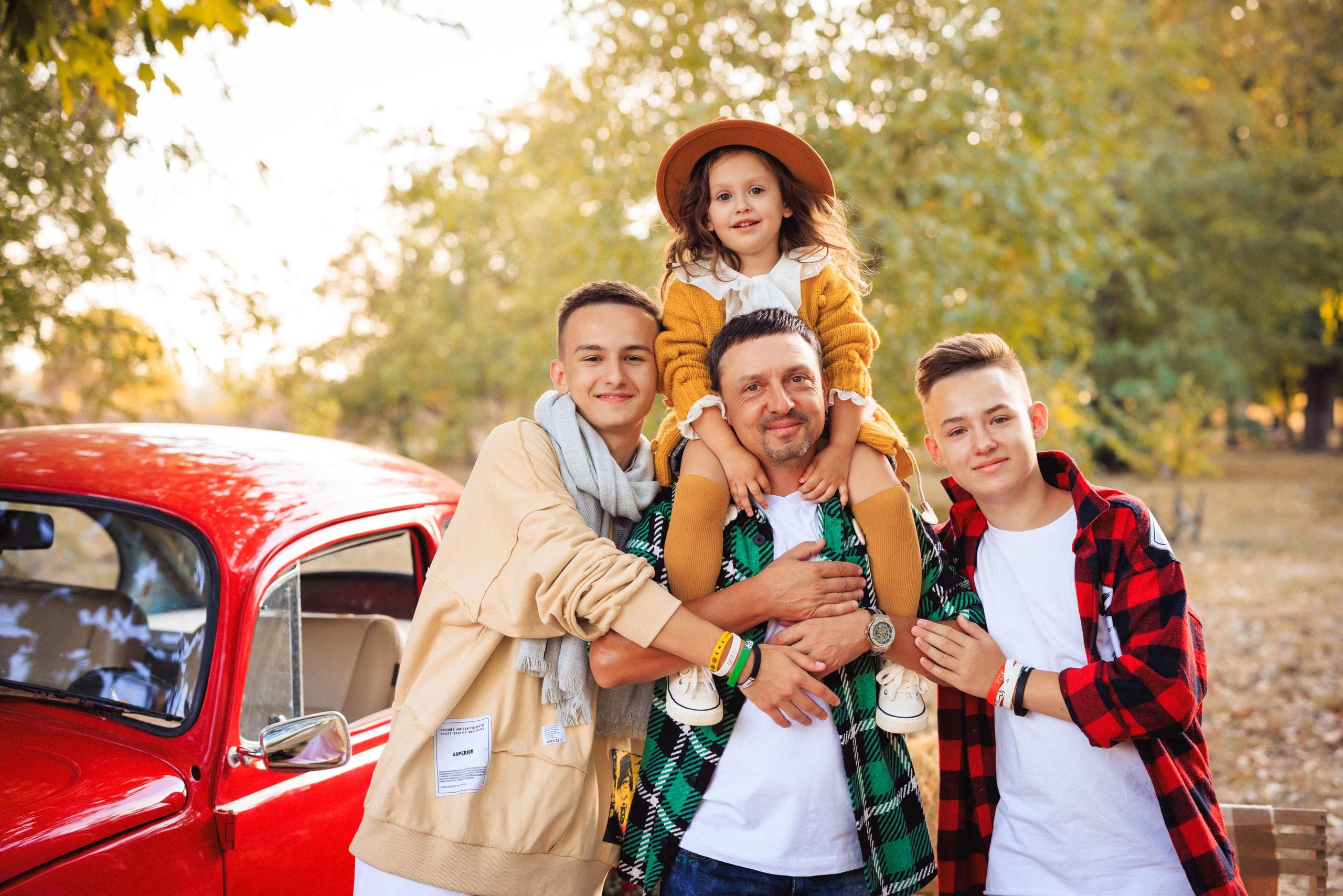 Осенняя фотосессия с Ретро автомобилем в городе Краснодаре. Семейный и детский фотограф в Краснодаре Анна Трашкова