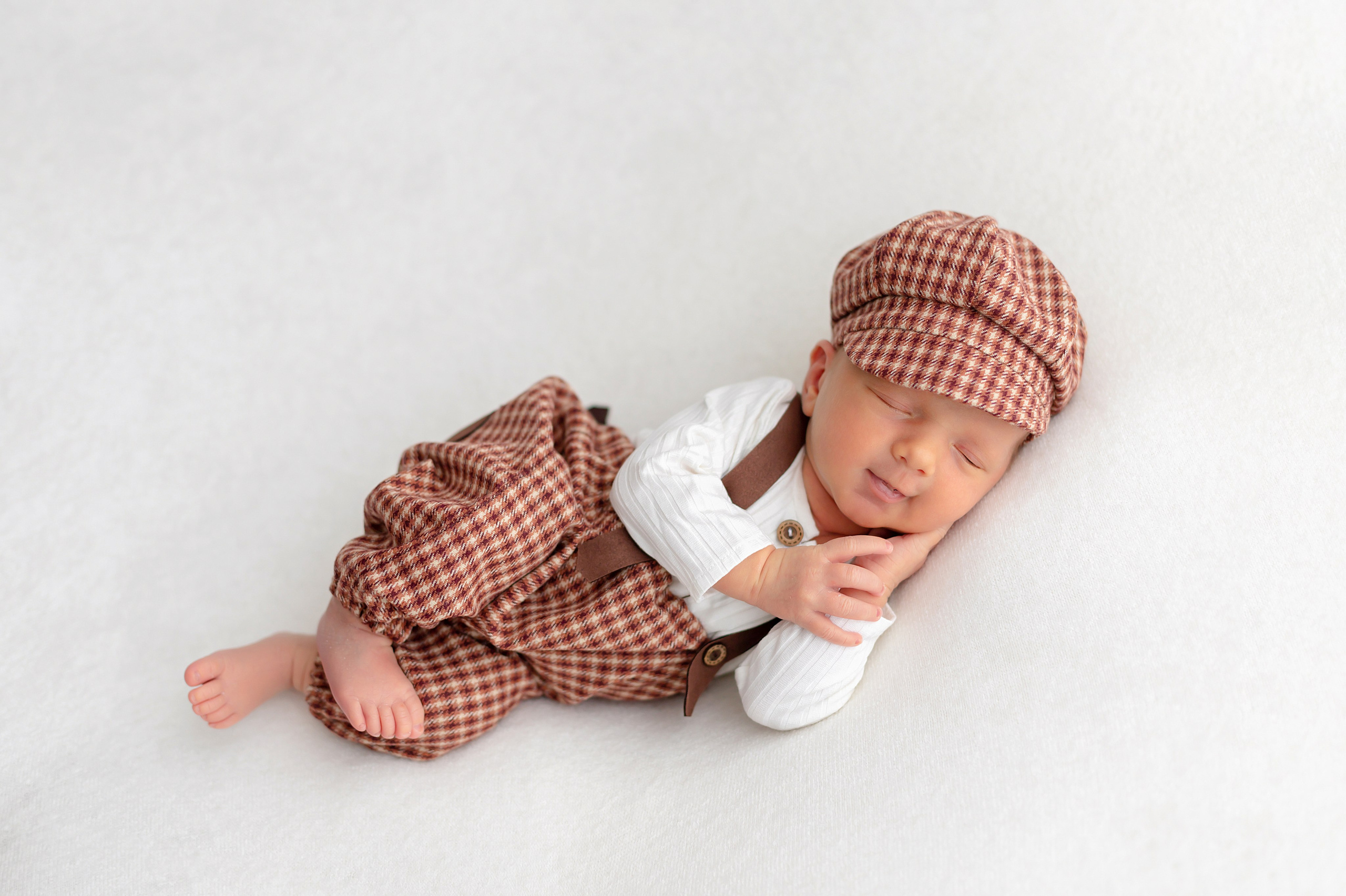 Новорожденные до 28 дней. Фотограф новорожденных в Тюмени