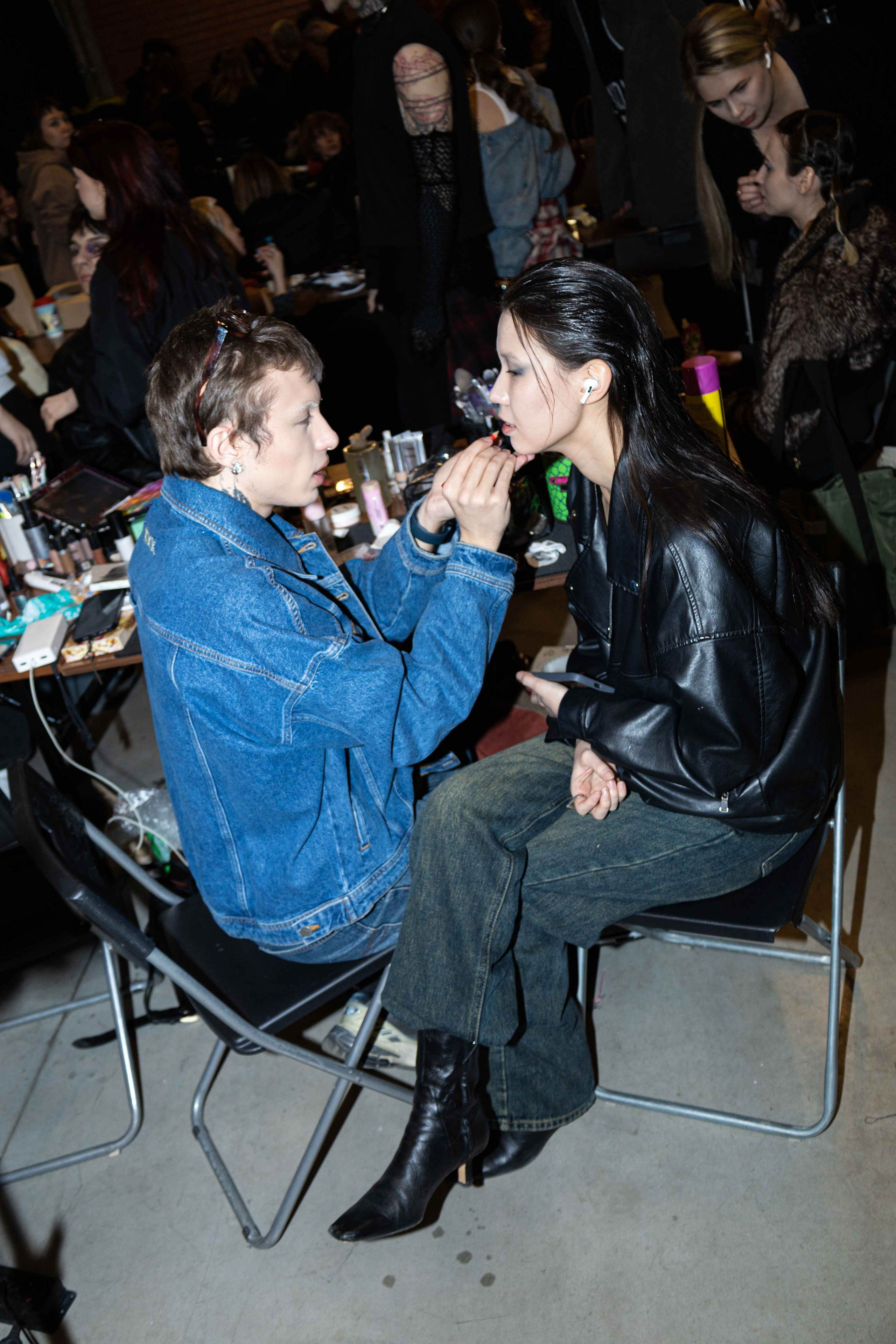 Auxi Backstage. VICTORIA SHU