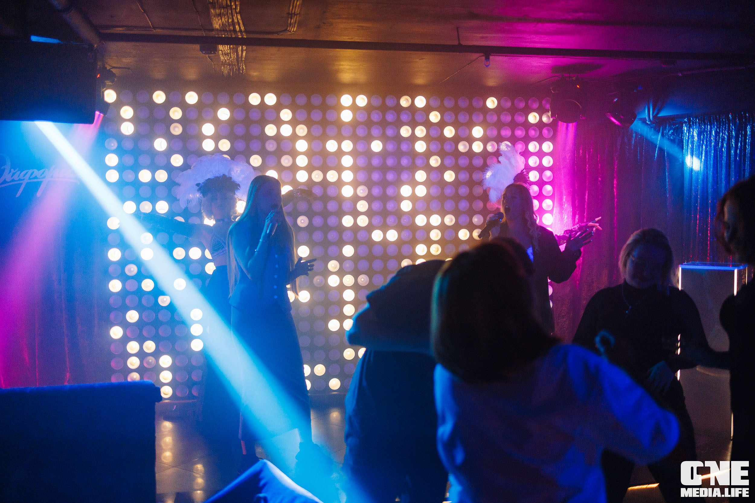 Фоторепортаж из караоке-клуба Эйфория. One Media Life: фоторепортажи, фотоотчеты с мероприятий и заведений