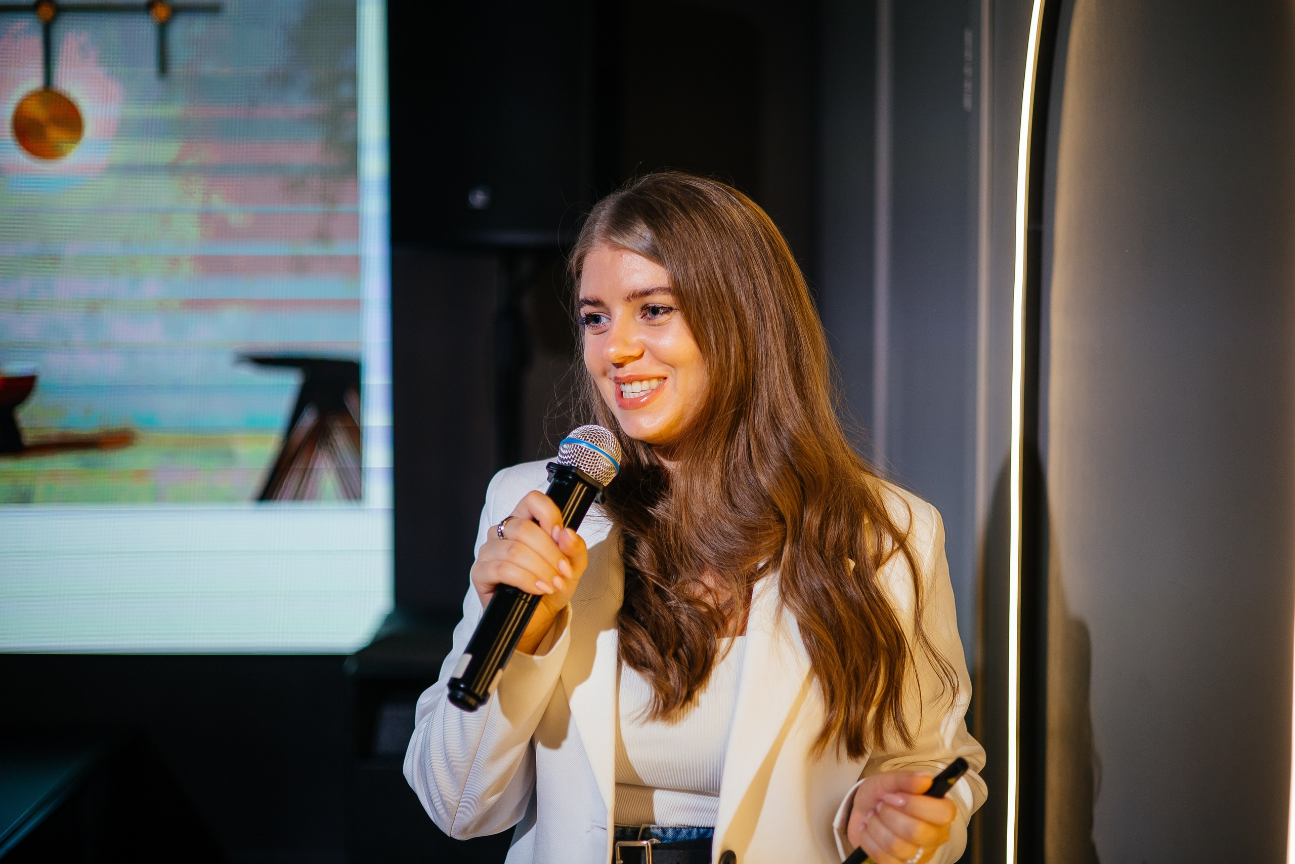 Презентация новинок систем света Maytoni в One way loft. Фотограф в Красноярске Надежда Воскресенская