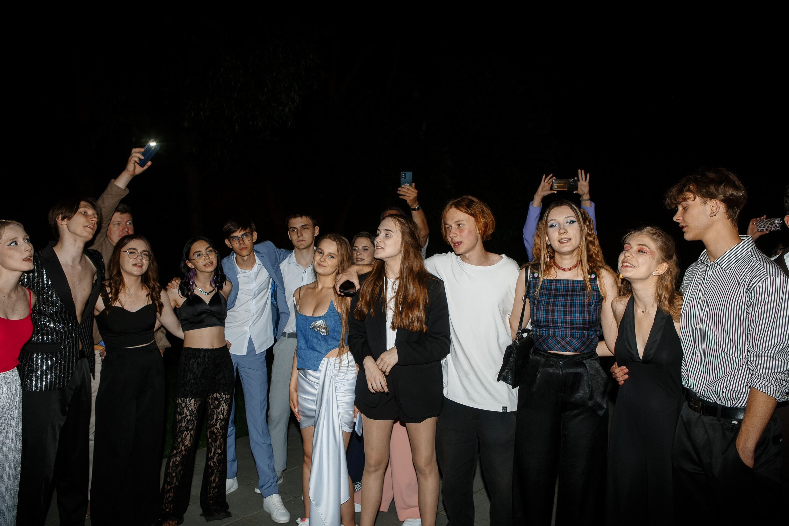 Выпускной Гимназия 12 2024 OpenHouse. Свадебный и портретный Фотограф в Липецке Дмитрий Котюков