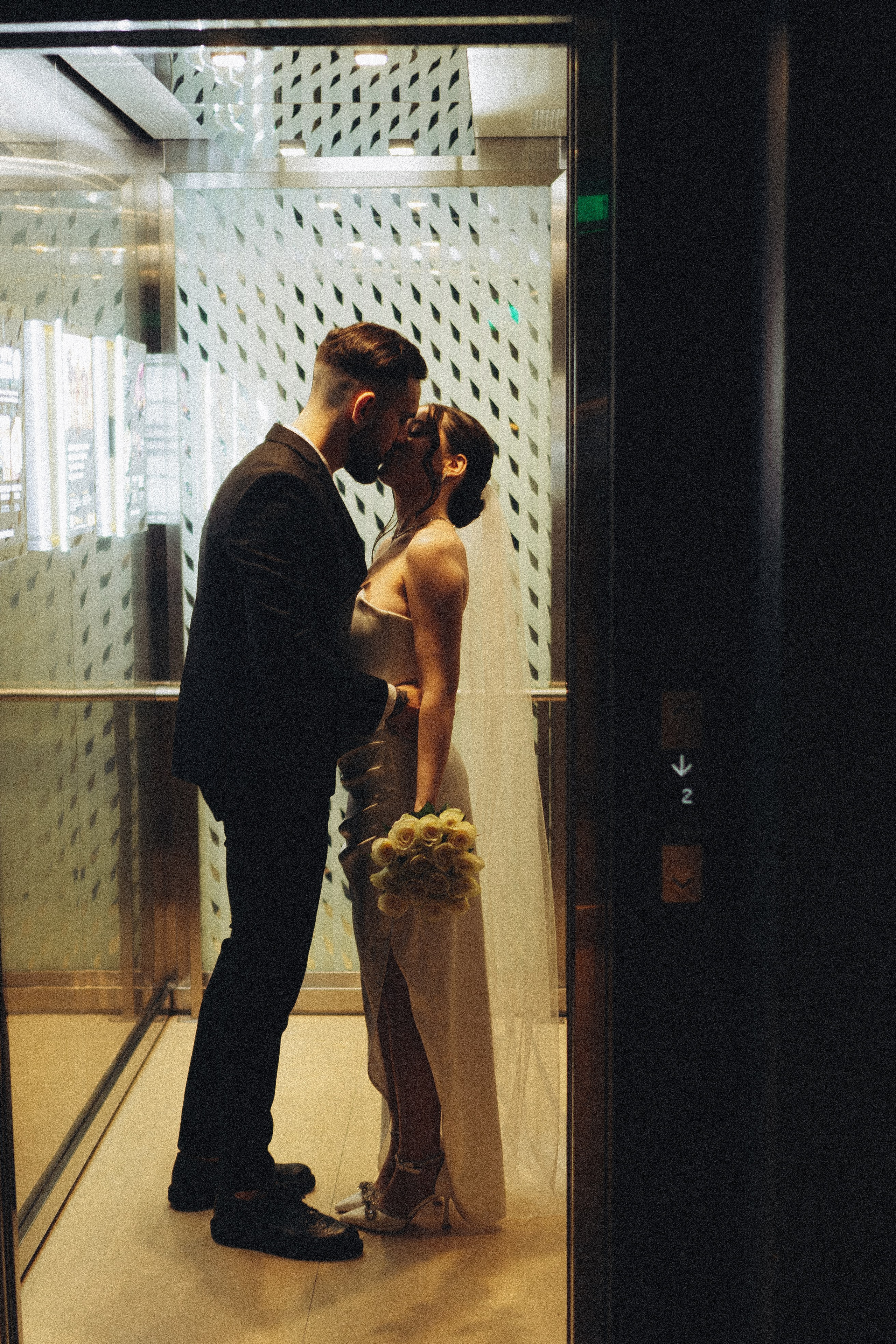 СВАДЕБНАЯ СЬЕМКА СБОРОВ ЖЕНИХА И НЕВЕСТЫ В ОТЕЛЕ И ТАКЖЕ ФОТОСЕССИИЯ В ОТЕЛЕЕ МЕГАПОЛИС БРЯНСК. Профессиональный фотограф, Санкт-Петербург — Виктория Богомолова