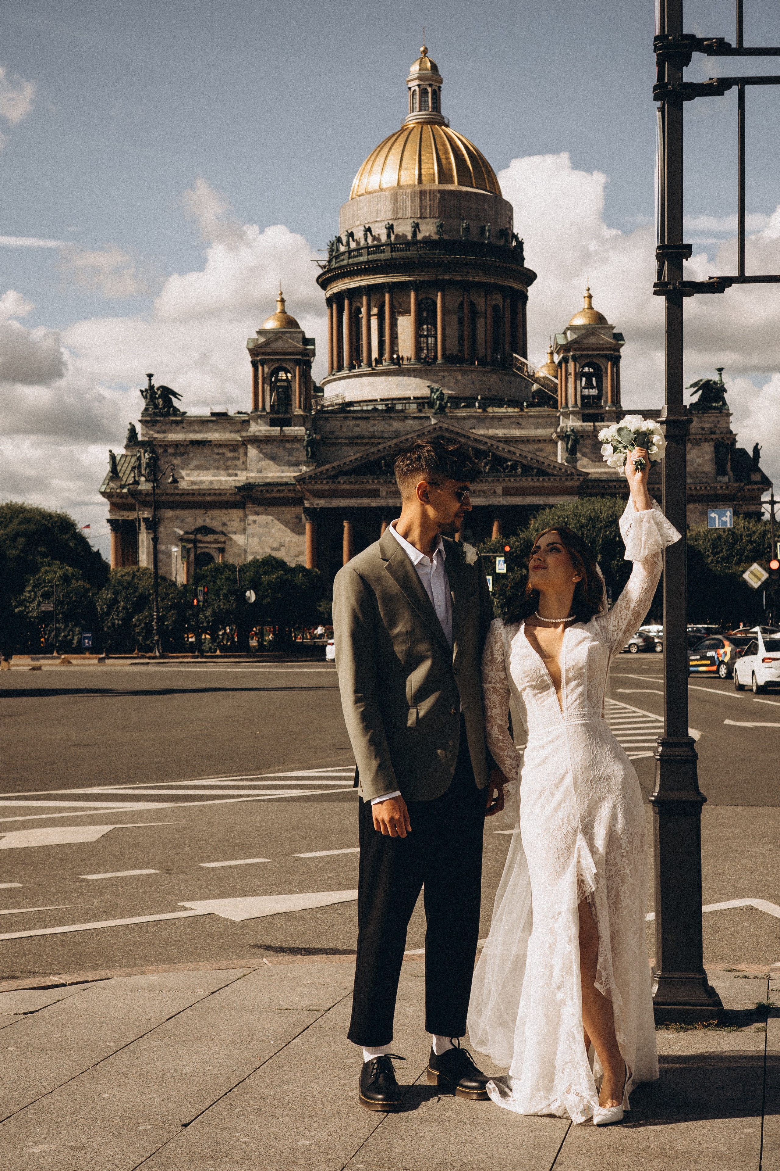 СВАДЕБНАЯ ПРОГУЛКА ВОЗЕ ИСАИКЕВСКОГО СОБОРА АСТОРИИ И ЗАКОНОДАЛЕТНОГО СОБРАНИЯ. Профессиональный фотограф, Санкт-Петербург — Виктория Богомолова