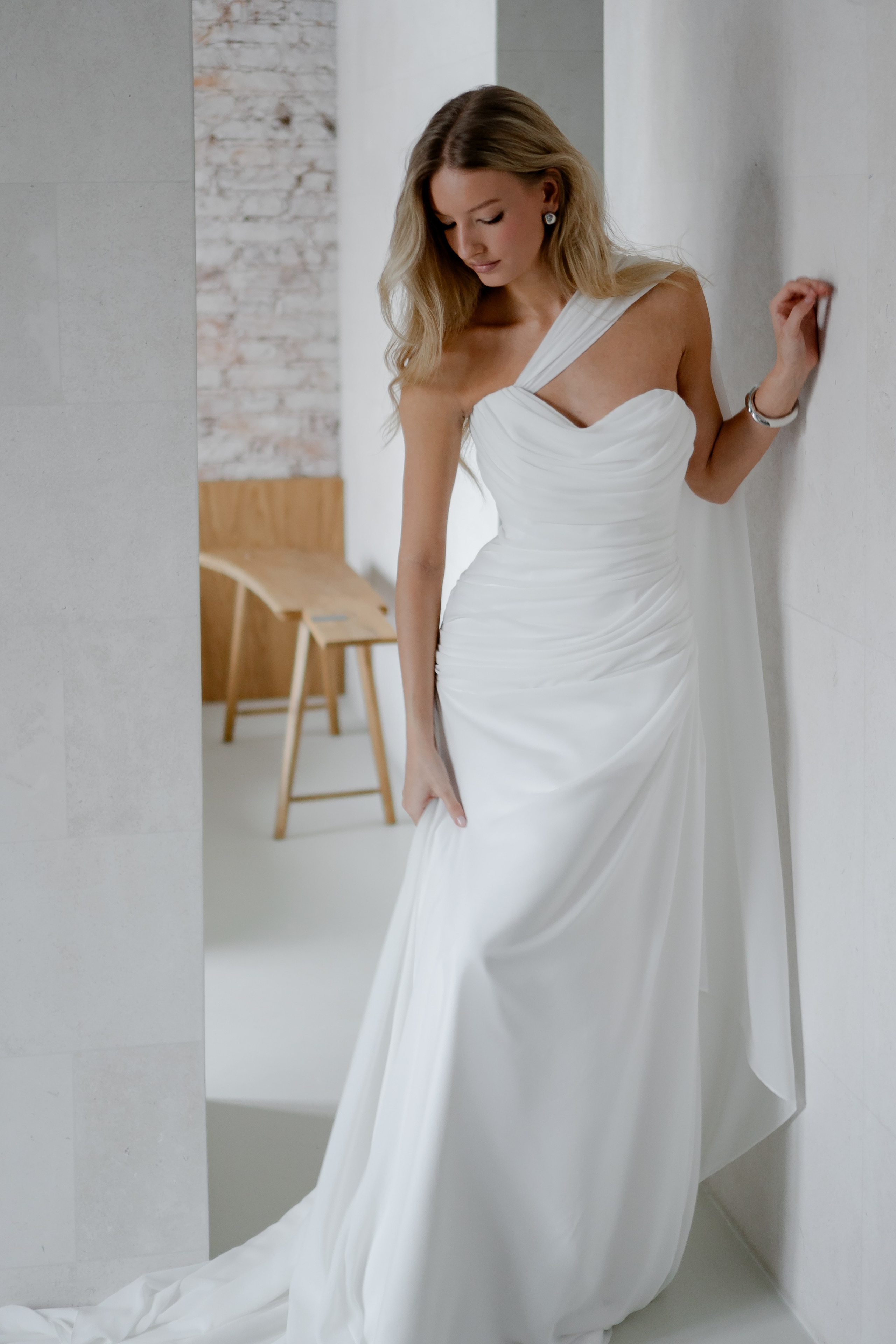 ЭЛЕГАНТНАЯ СВАДБЕНАЯ СЬЕМКА ЖЕНИХА И НЕВЕСТЫ В ДОРОГОМ ОТЕЛЕ САНКТ-ПЕТЕРБУРГА. Профессиональный фотограф, Санкт-Петербург — Виктория Богомолова