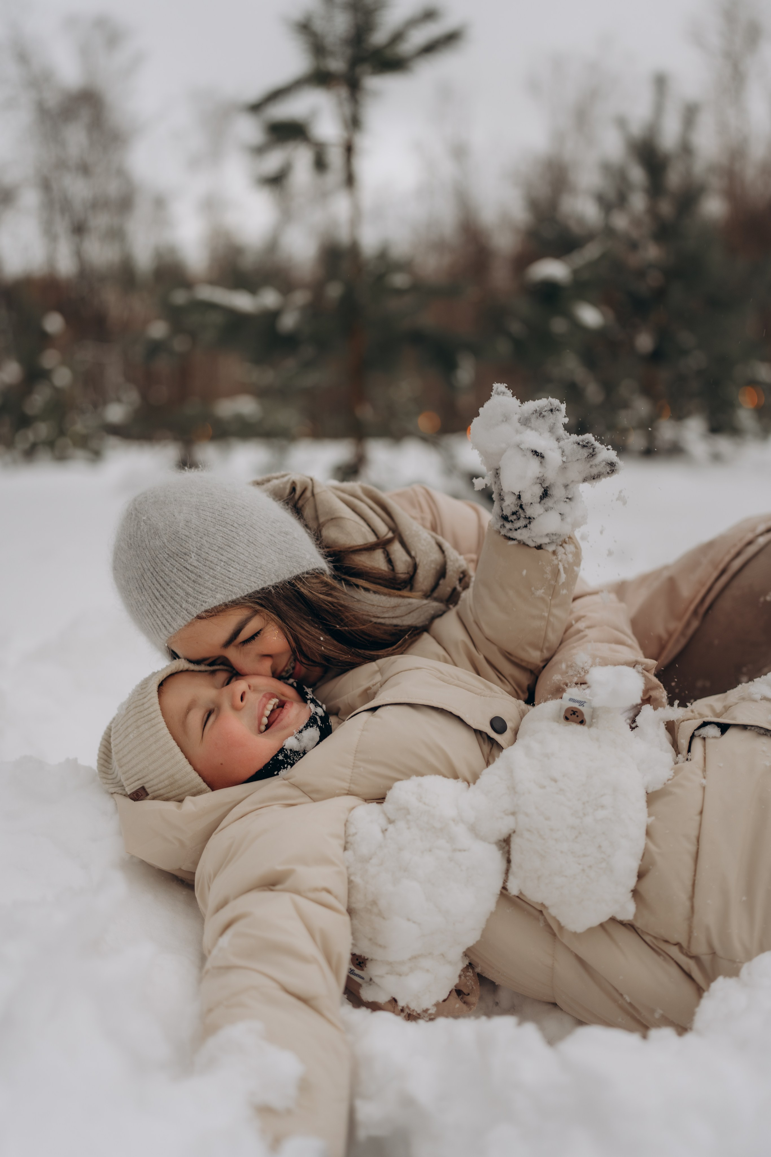 На катке. Семейный фотограф Москва. Фотограф беременности и материнства Москва