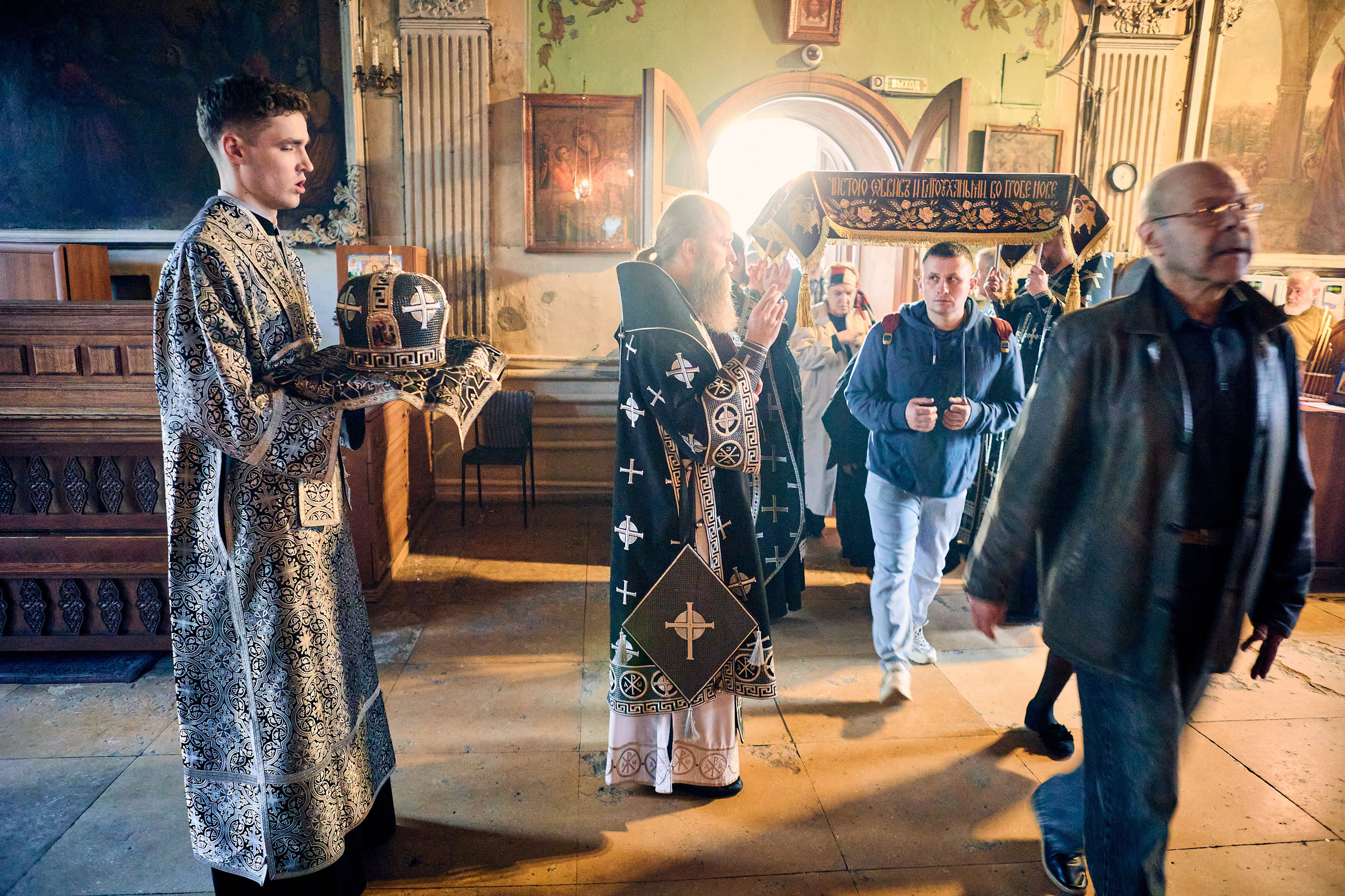 Утреня Погребение Спасителя. DMITRY MOISEENKO — фотограф, художник, топ-стилист