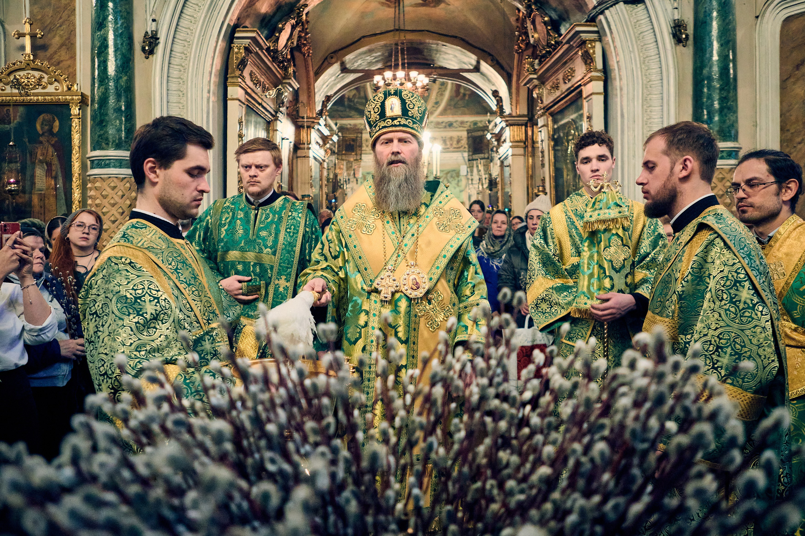 На всенощном бдении под Неделю ваий. DMITRY MOISEENKO — фотограф, художник, топ-стилист