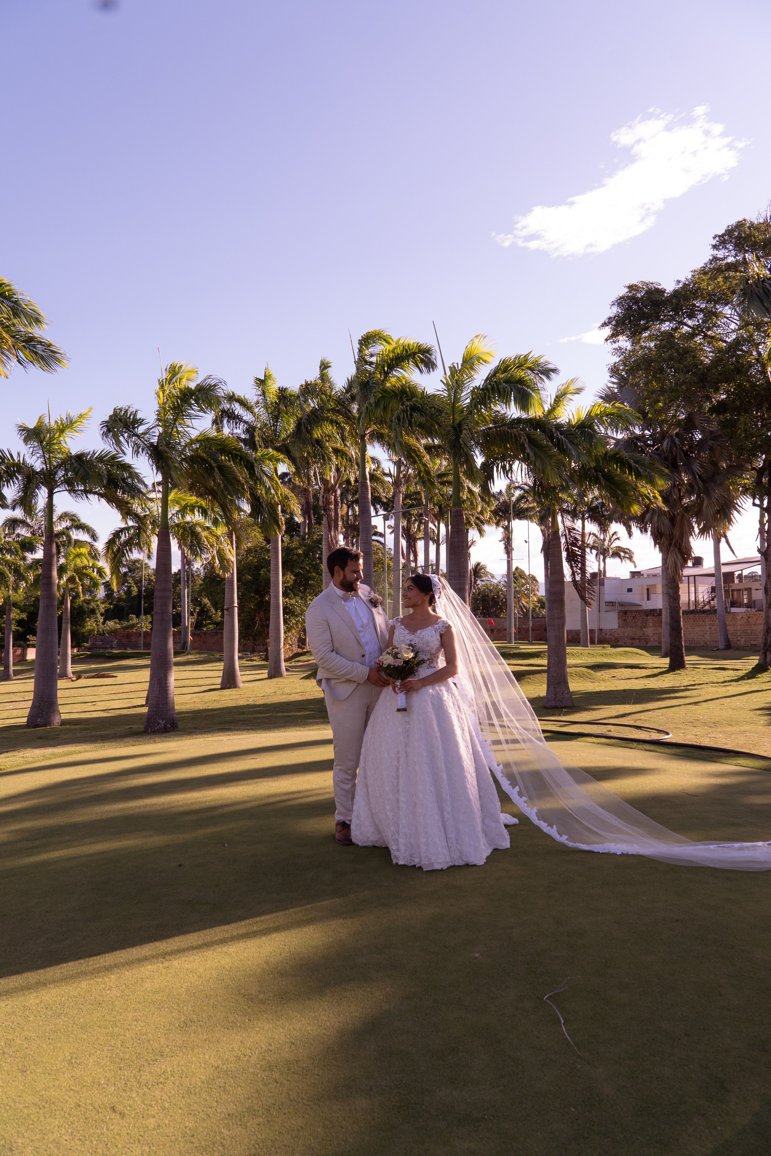 Carola & Gerson. Wedding Photographer in Barcelona and Medellin