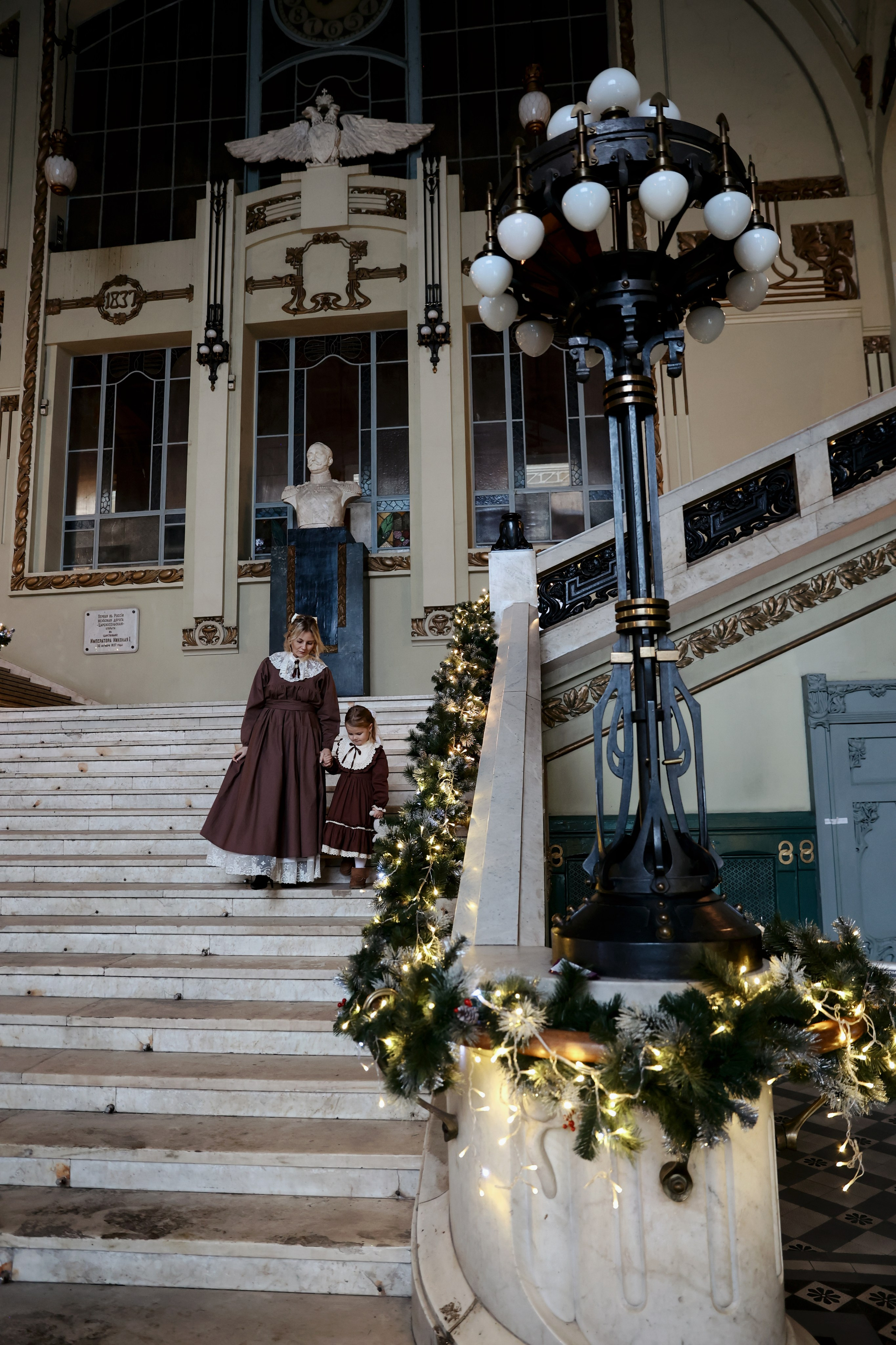Ретро съемка на Витебском вокзале. Фотограф — Татьяна Кириллова, г. Санкт-Петербург